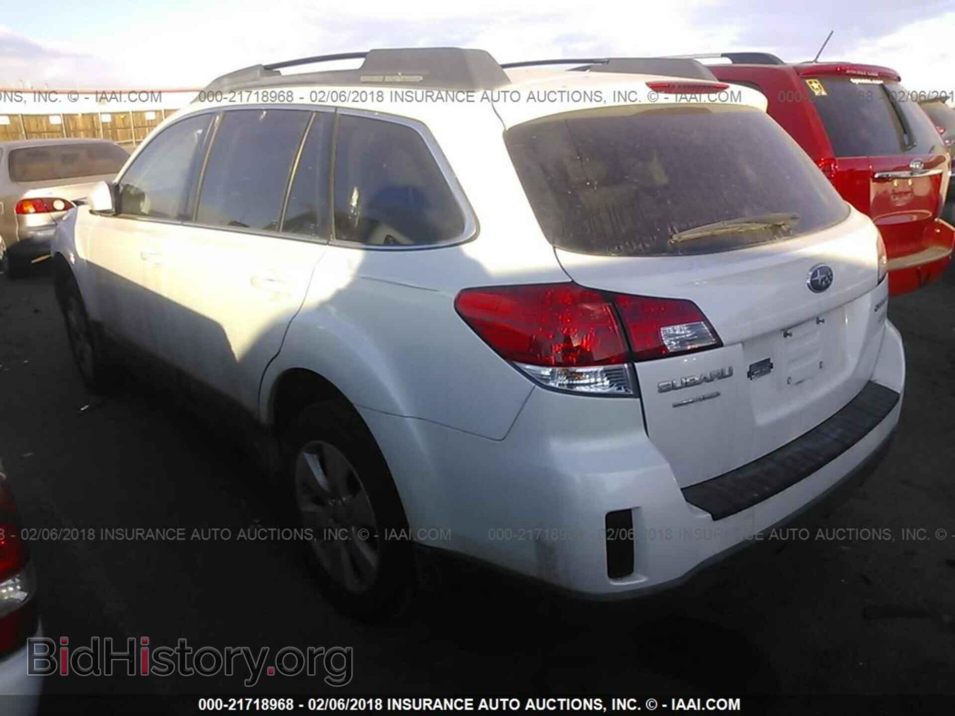 2012 Subaru Outback - VIN: 4S4BRBCC4C3237833 - Фото 3