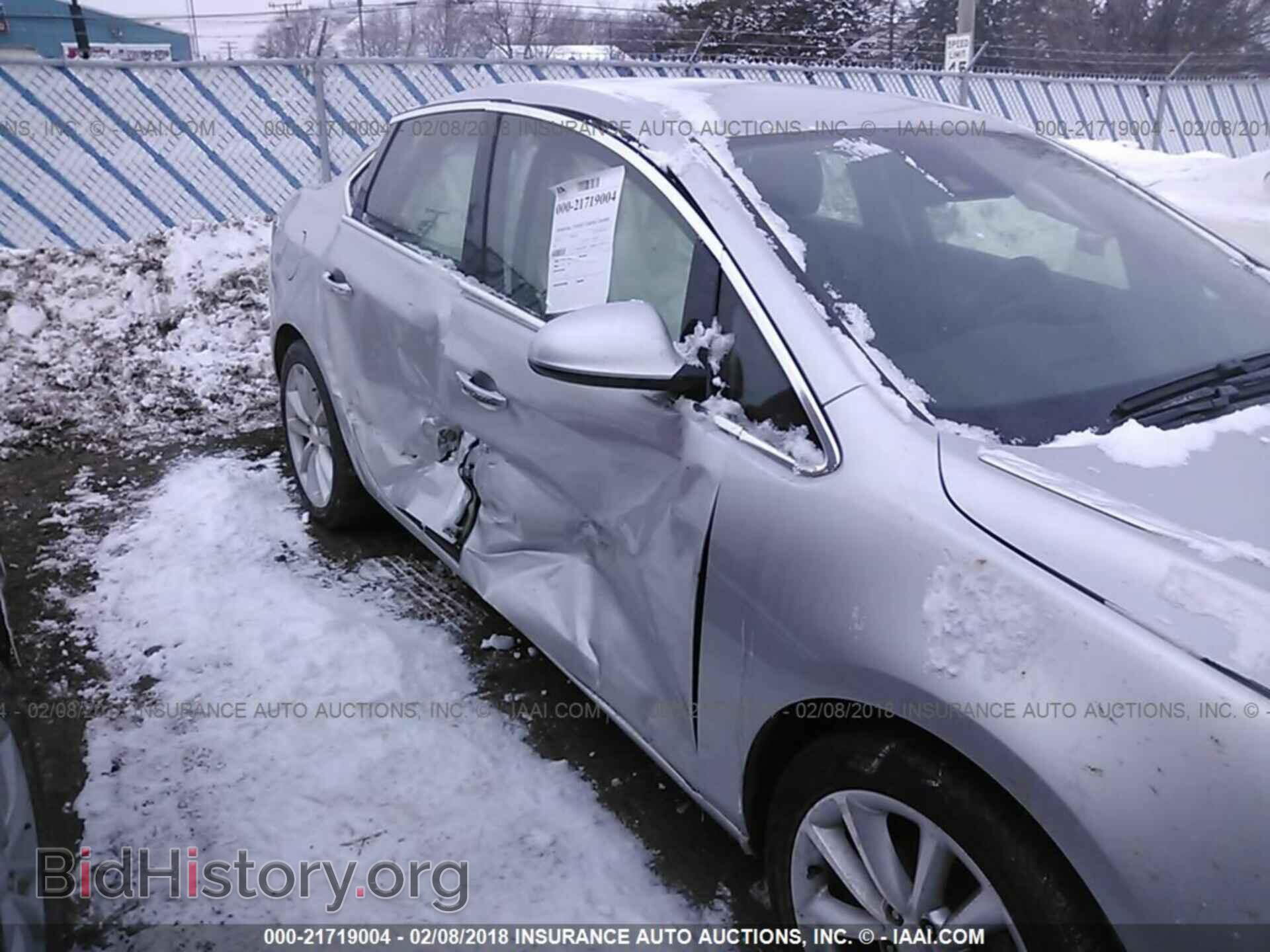 2014 Buick Verano - VIN: 1G4PS5SK4E4171639 - Photo 6