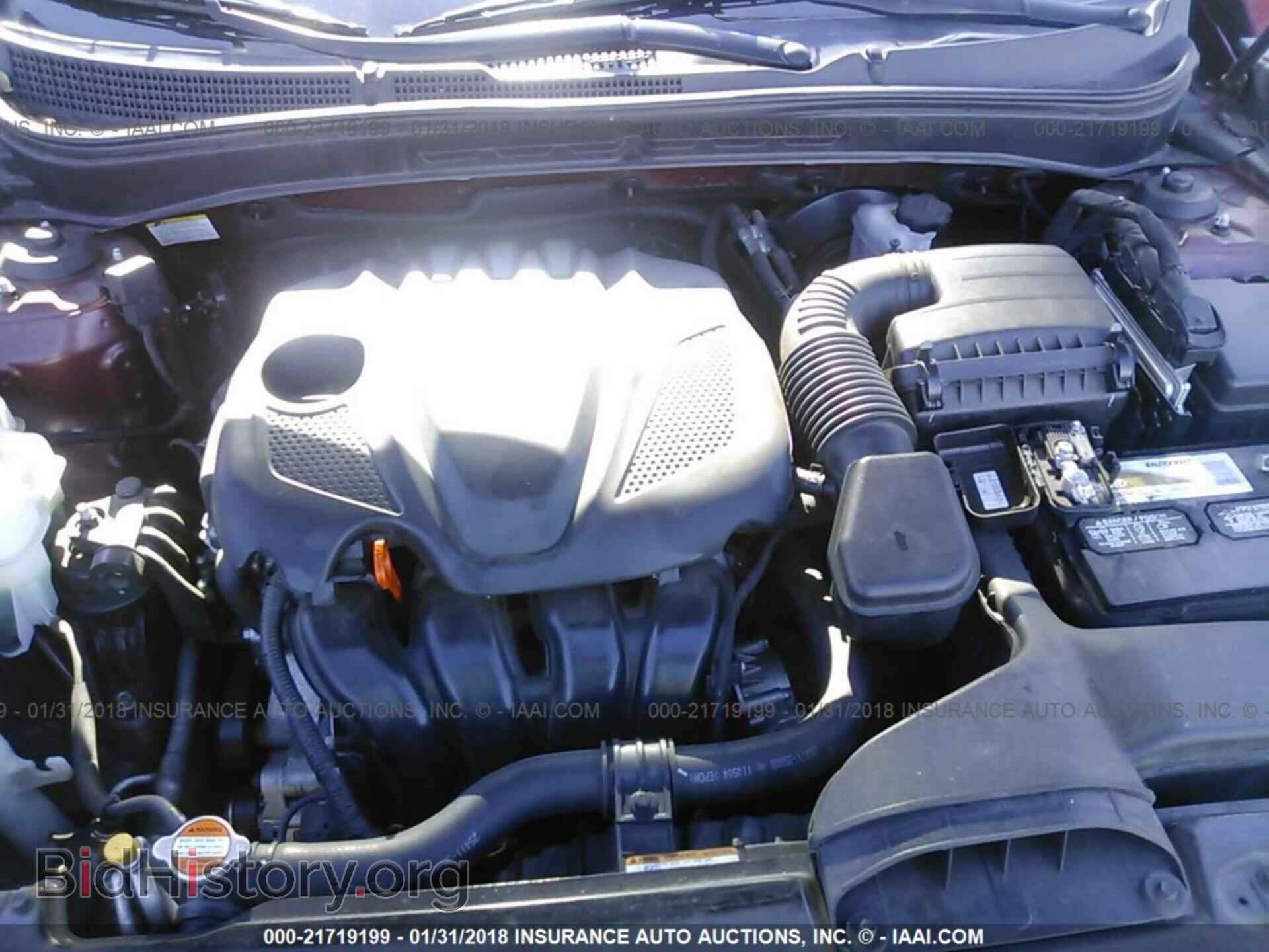 2012 Hyundai Sonata - VIN: 5NPEB4AC2CH325885 - Photo 10