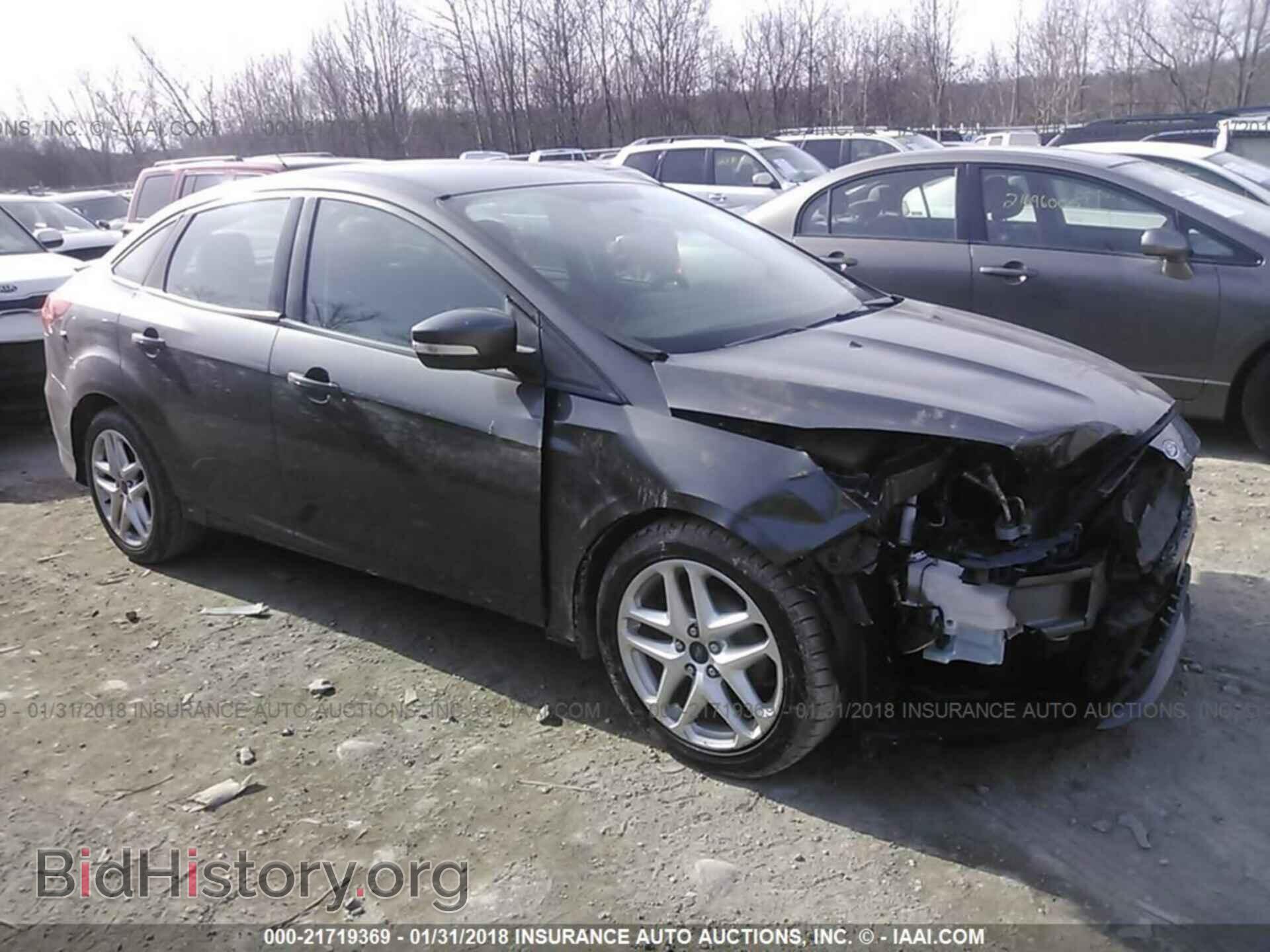 Photo 1FADP3F2XFL353303 - Ford Focus 2015