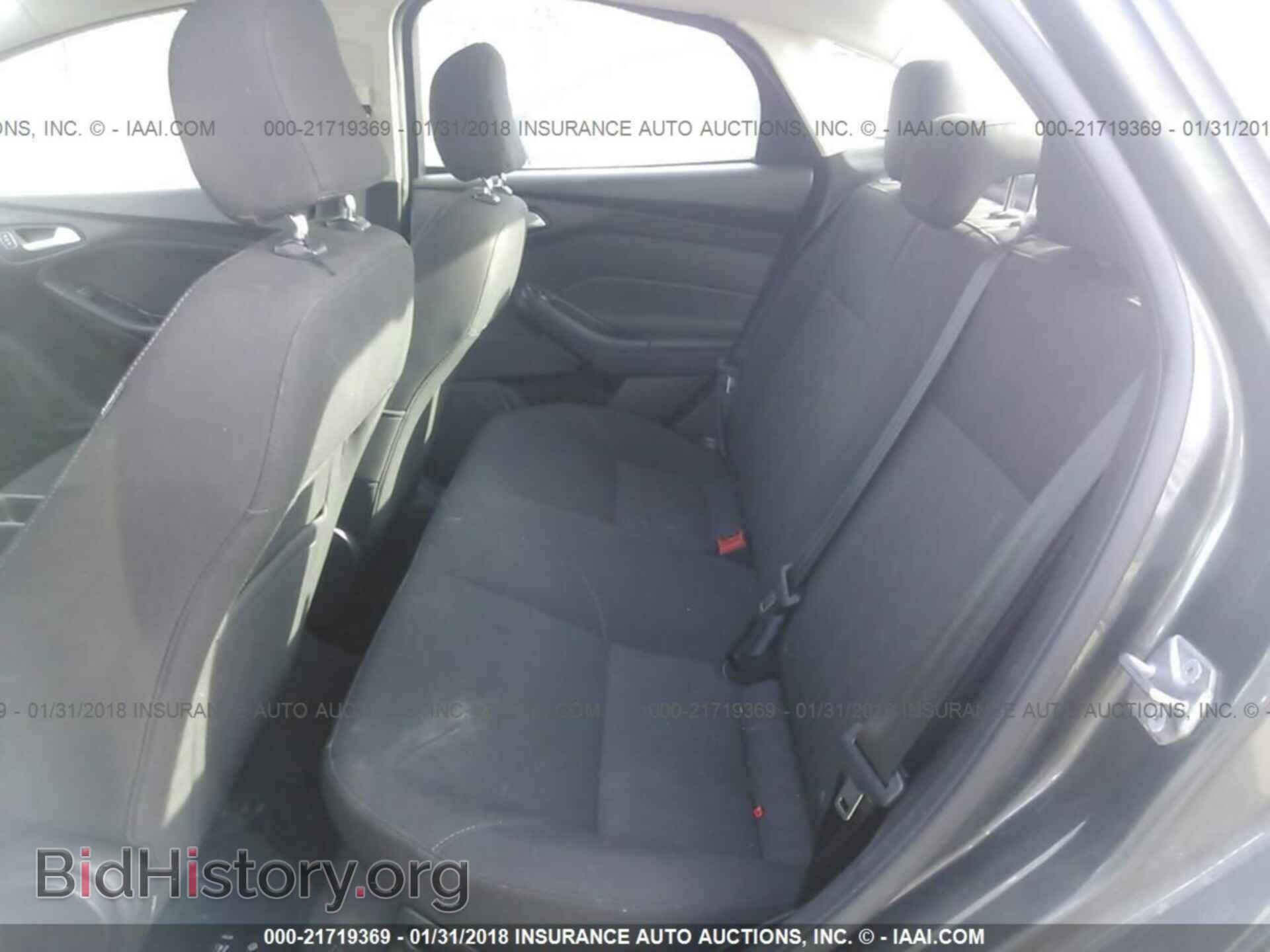 2015 Ford Focus - VIN: 1FADP3F2XFL353303 - Photo 8
