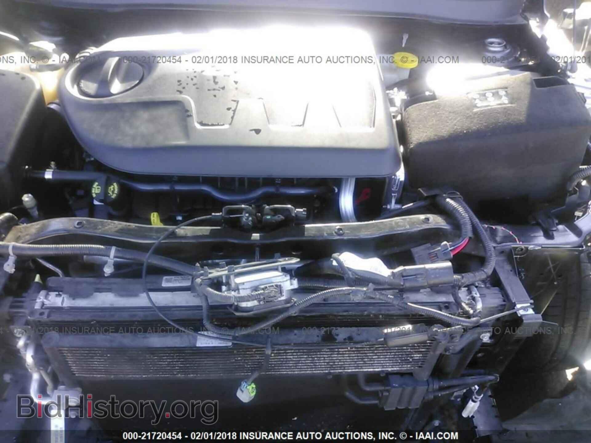 2014 Jeep Cherokee - VIN: 1C4PJMDS9EW242174 - Фото 10
