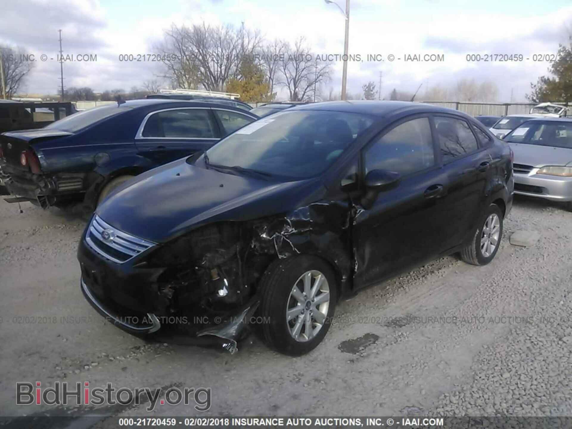 2011 Ford Fiesta - VIN: 3FADP4BJXBM161939 - Фото 2