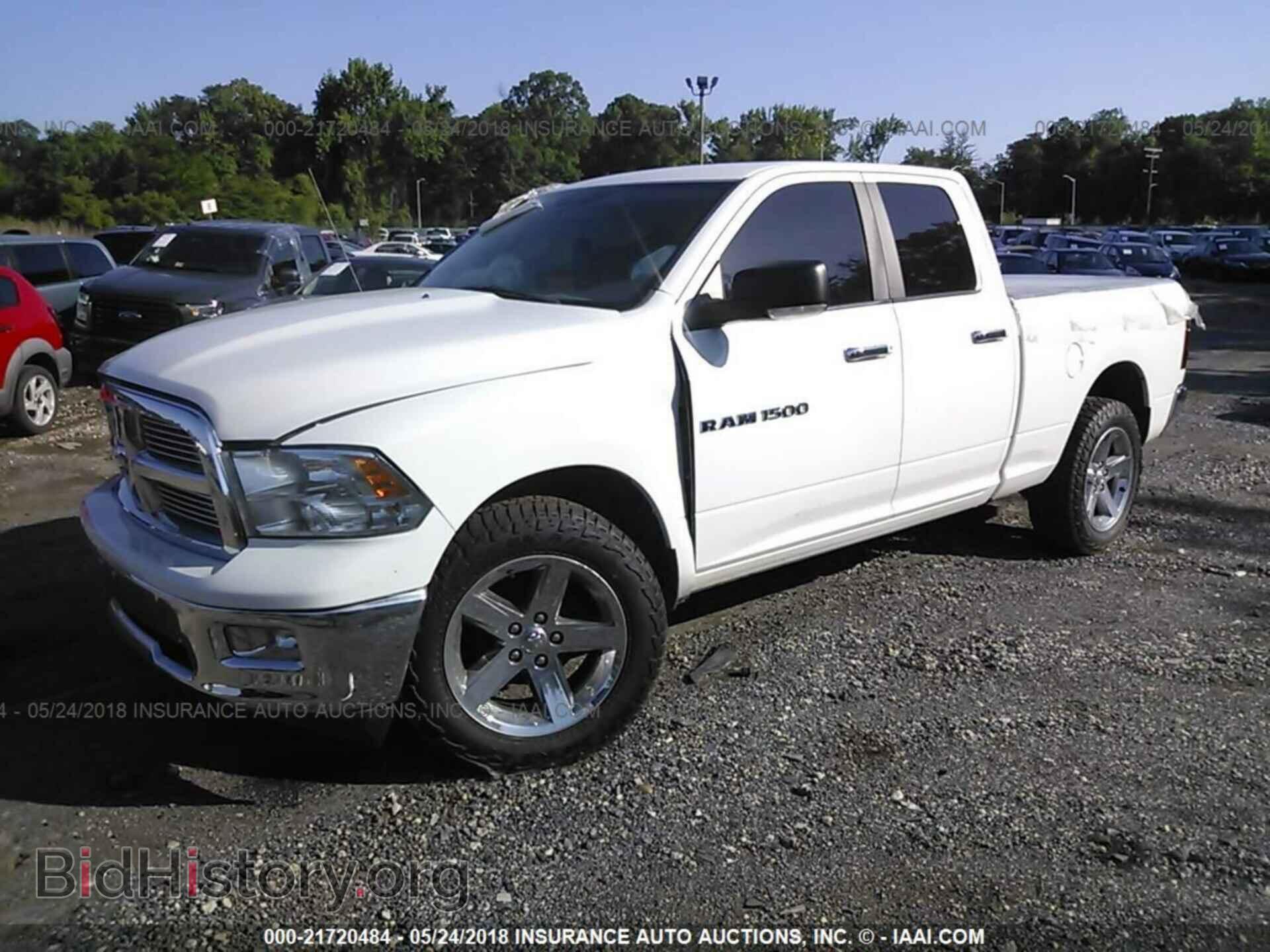 2011 Dodge Ram 1500 - VIN: 1D7RV1GT8BS690866 - Фото 2