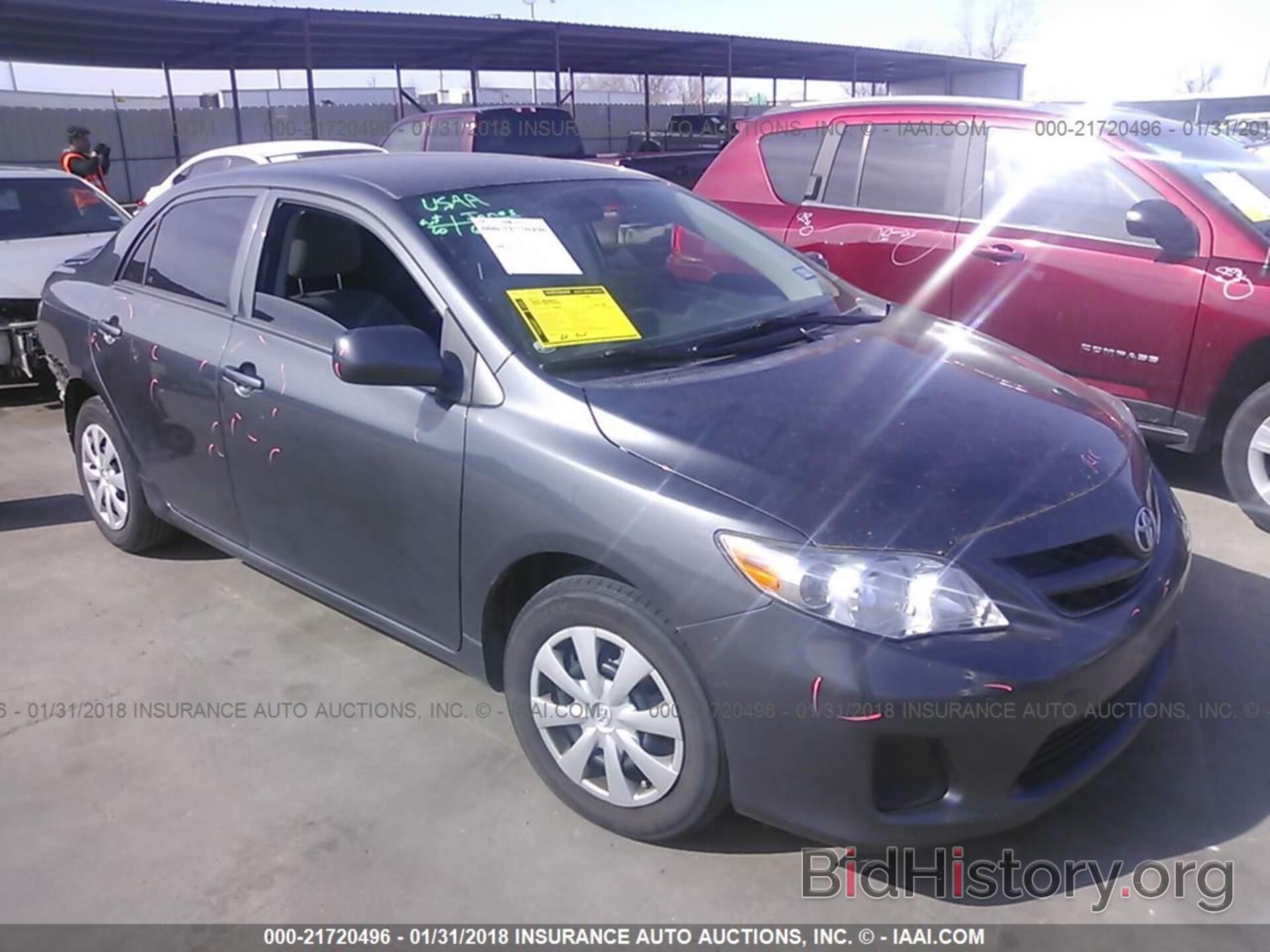 Photo 2T1BU4EE3DC122792 - Toyota Corolla 2013