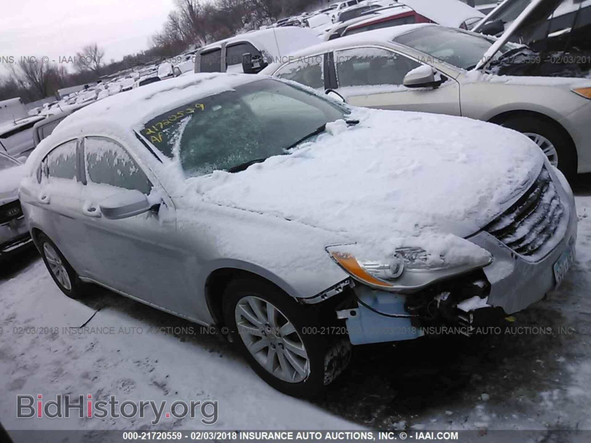 Photo 1C3CCBBGXCN329004 - Chrysler 200 2012