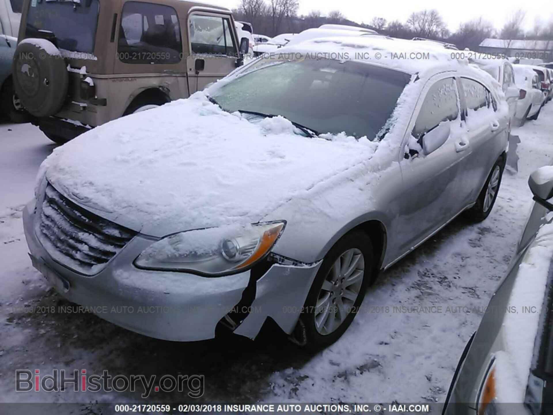 2012 Chrysler 200 - VIN: 1C3CCBBGXCN329004 - Photo 2