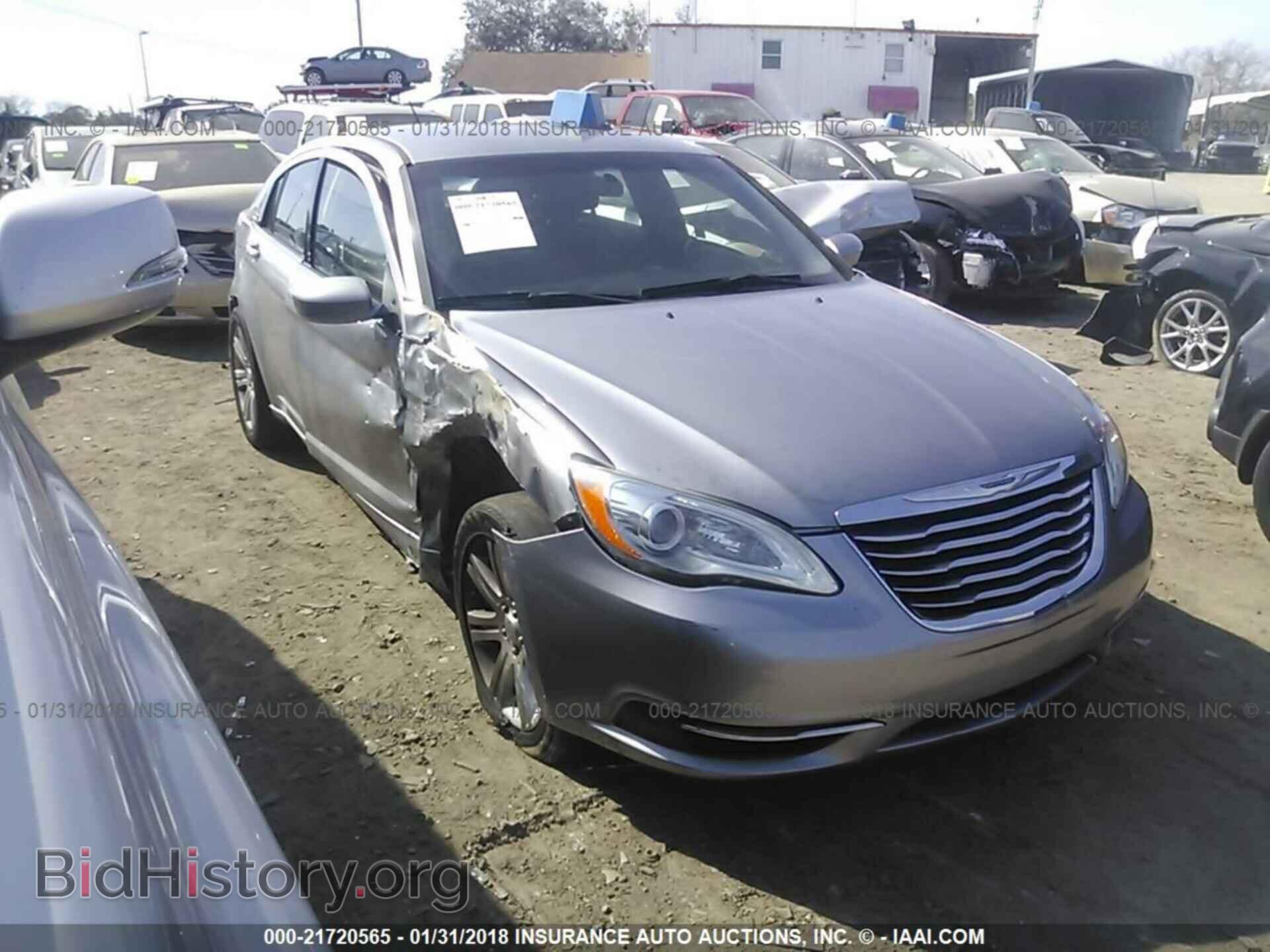 2013 Chrysler 200 - VIN: 1C3CCBBB1DN695939 - Фото 6