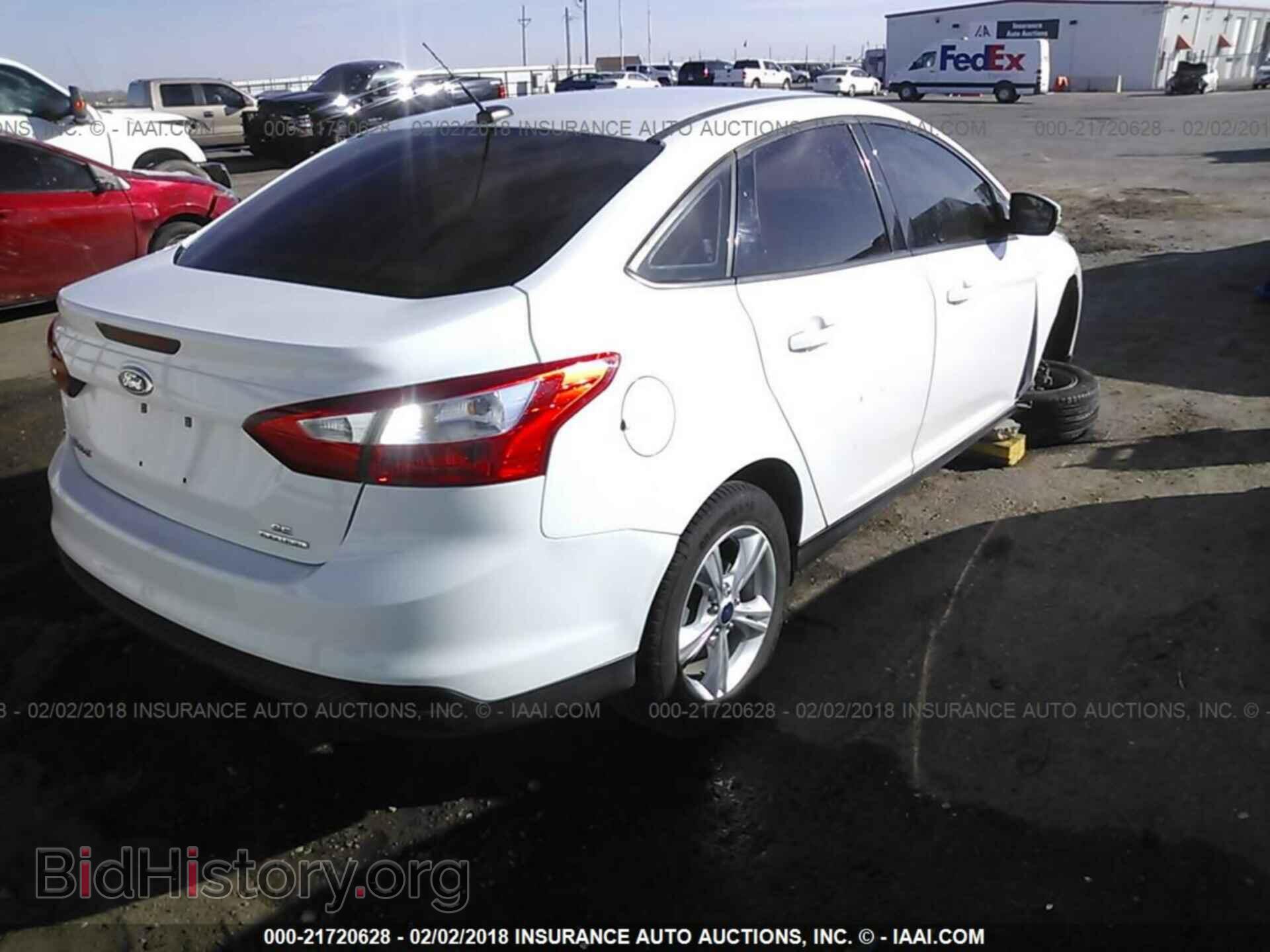 2013 Ford Focus - VIN: 1FADP3F22DL137877 - Фото 4