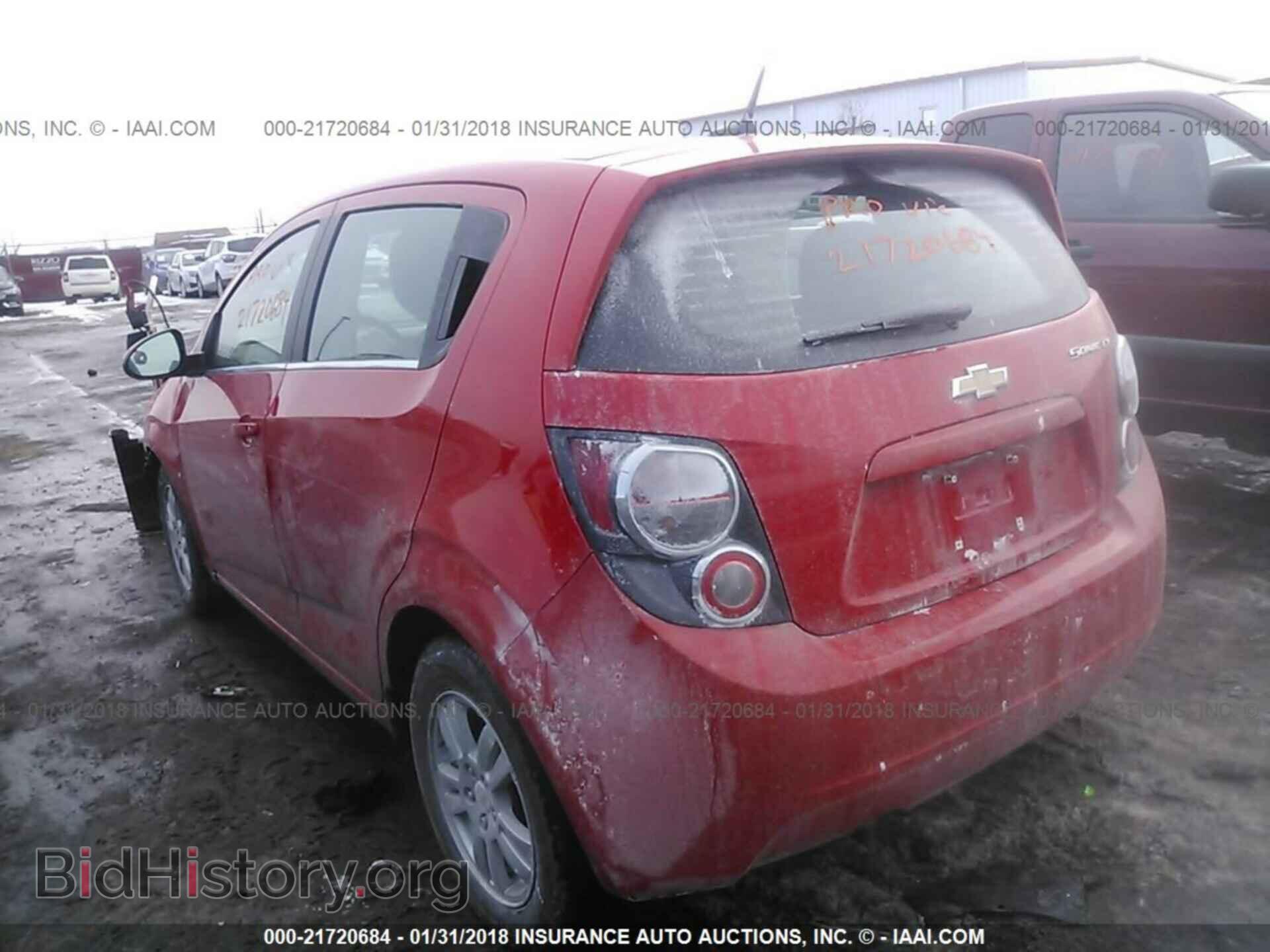 2014 Chevrolet Sonic - VIN: 1G1JC6SH3E4223675 - Фото 3