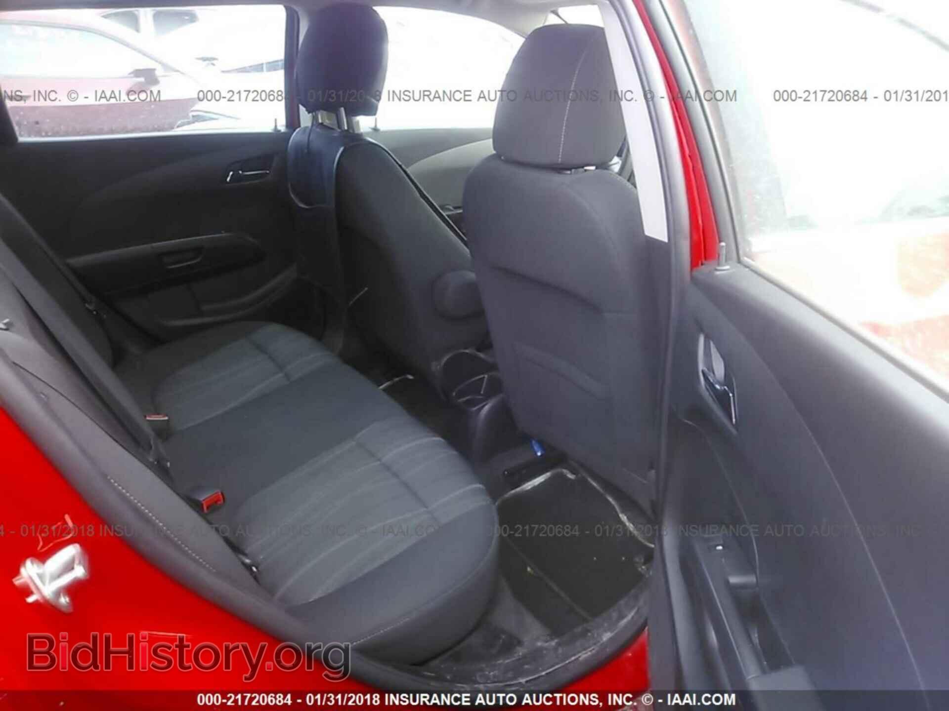 2014 Chevrolet Sonic - VIN: 1G1JC6SH3E4223675 - Фото 8