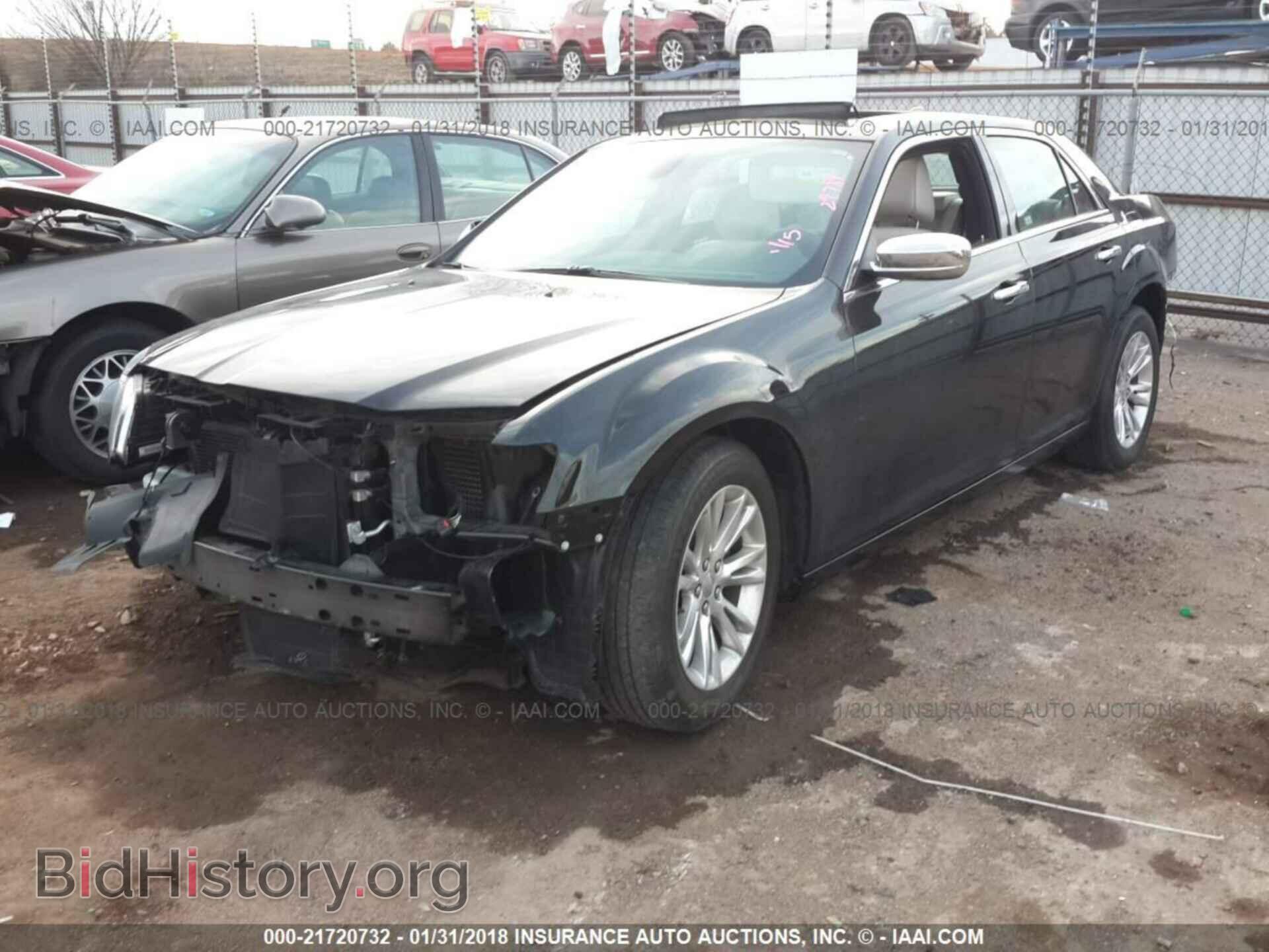 2017 Chrysler 300c - VIN: 2C3CCAEG2HH549775 - Фото 2