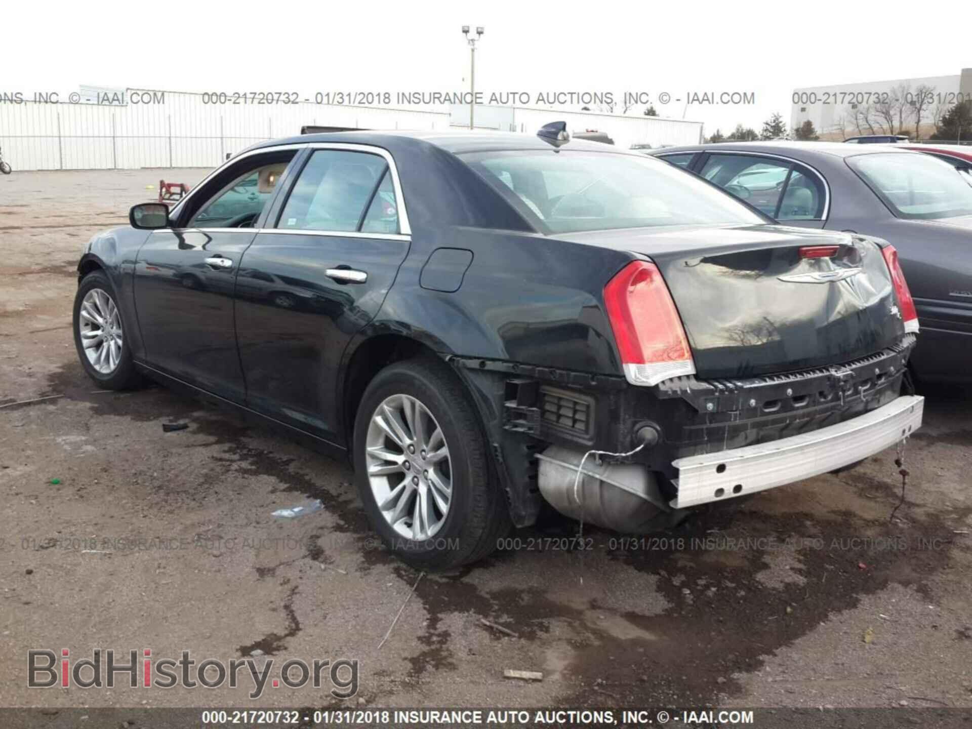 2017 Chrysler 300c - VIN: 2C3CCAEG2HH549775 - Фото 3