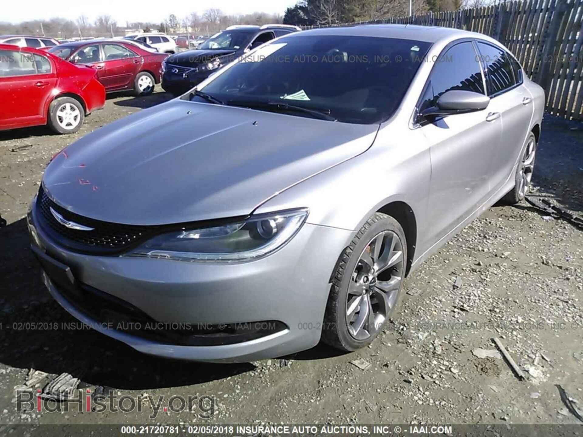 2015 Chrysler 200 - VIN: 1C3CCCBB2FN568657 - Photo 2