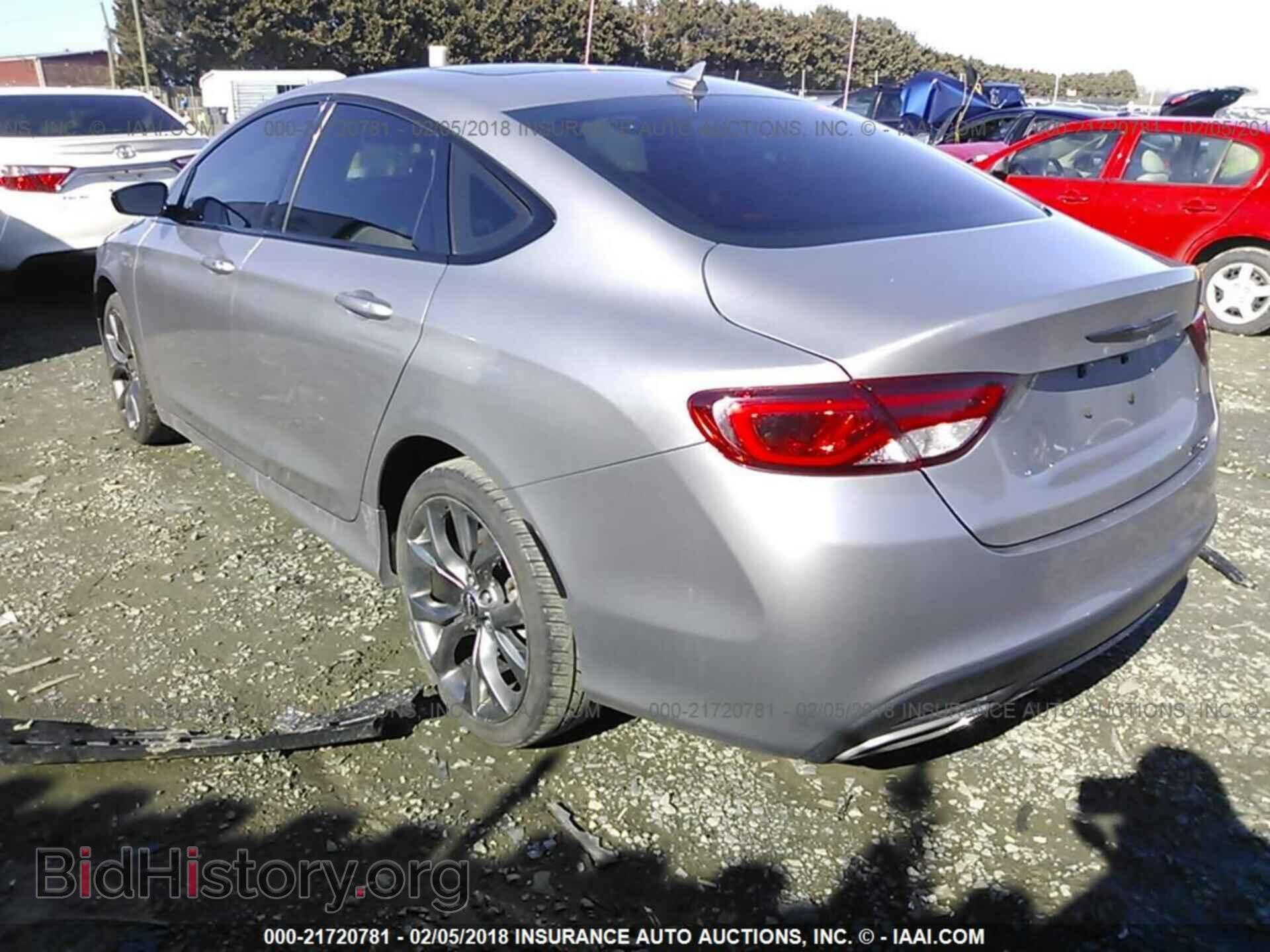 2015 Chrysler 200 - VIN: 1C3CCCBB2FN568657 - Photo 3