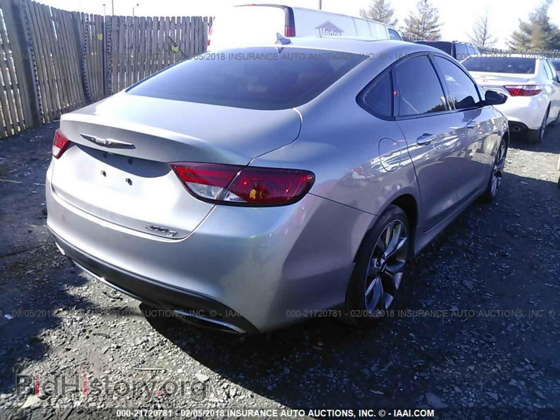 2015 Chrysler 200 - VIN: 1C3CCCBB2FN568657 - Photo 4