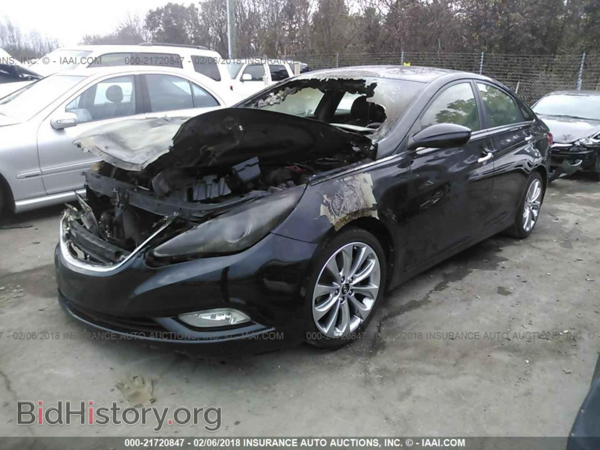 2012 Hyundai Sonata - VIN: 5NPEC4AC9CH335228 - Фото 2