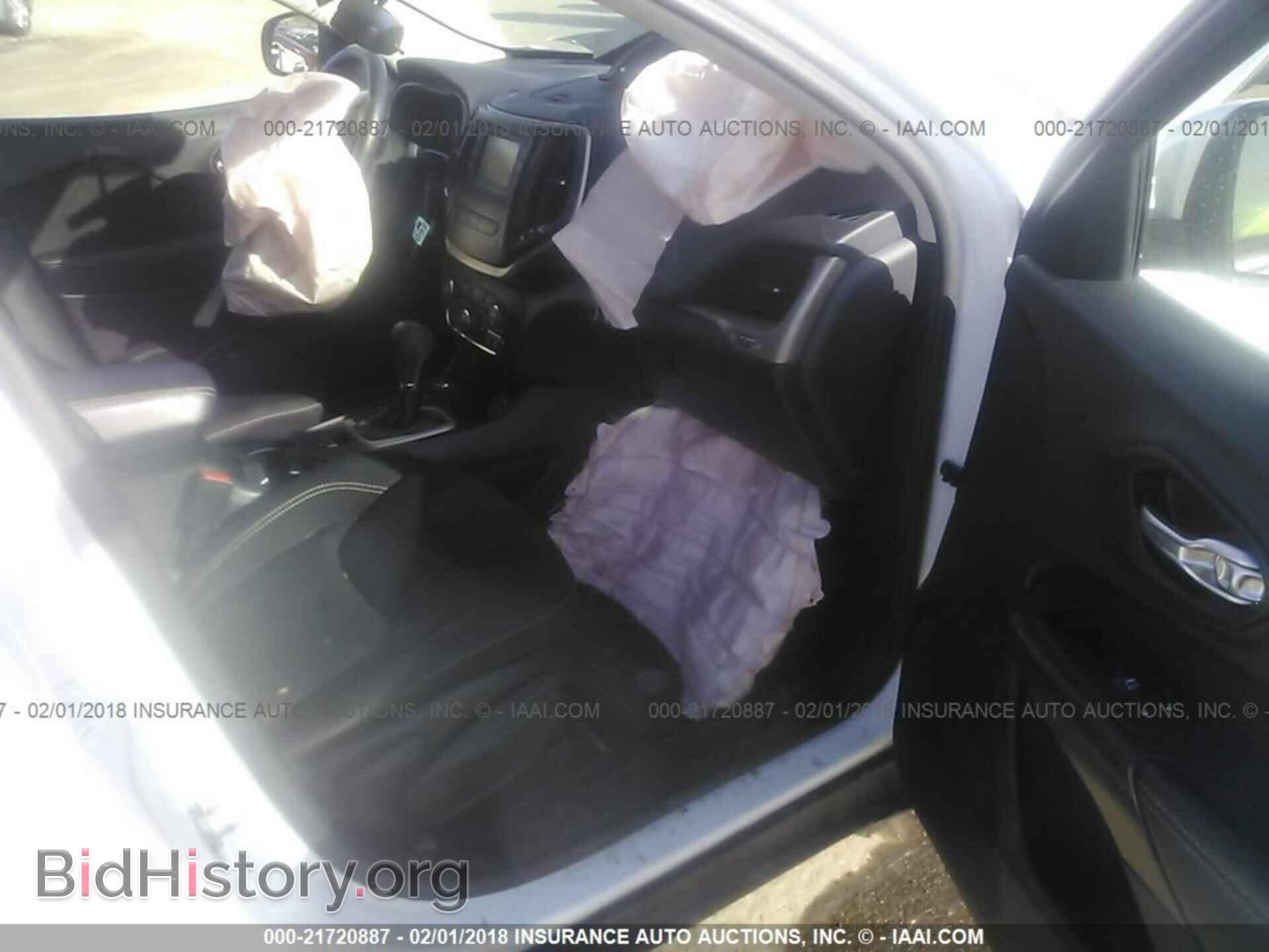 2015 Jeep Cherokee - VIN: 1C4PJMCBXFW734697 - Фото 5
