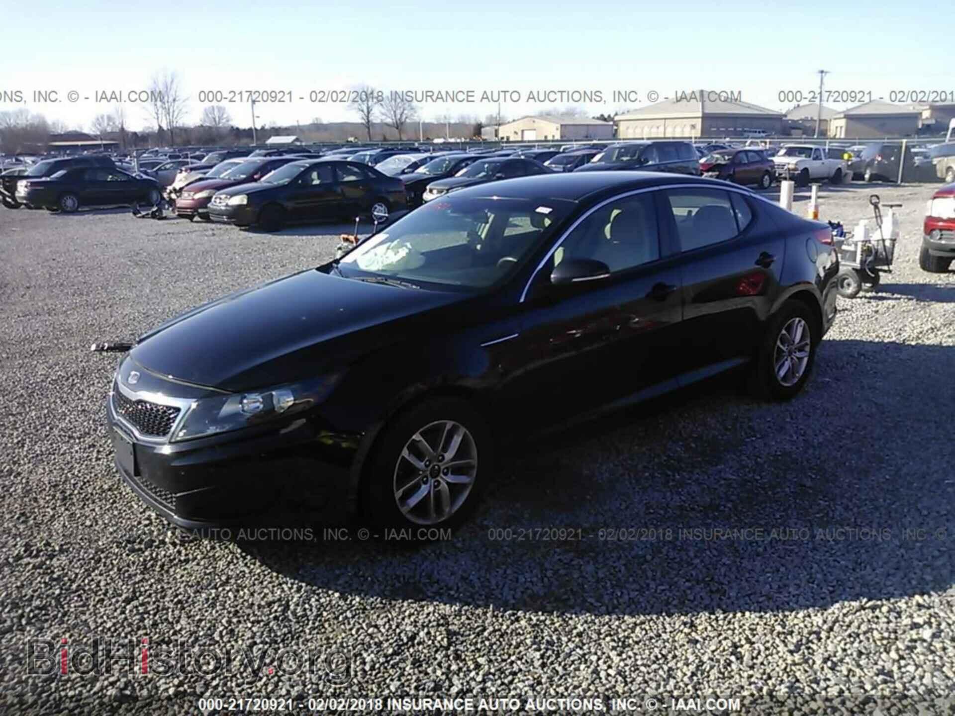 2011 Kia Optima - VIN: KNAGM4A70B5109177 - Фото 2