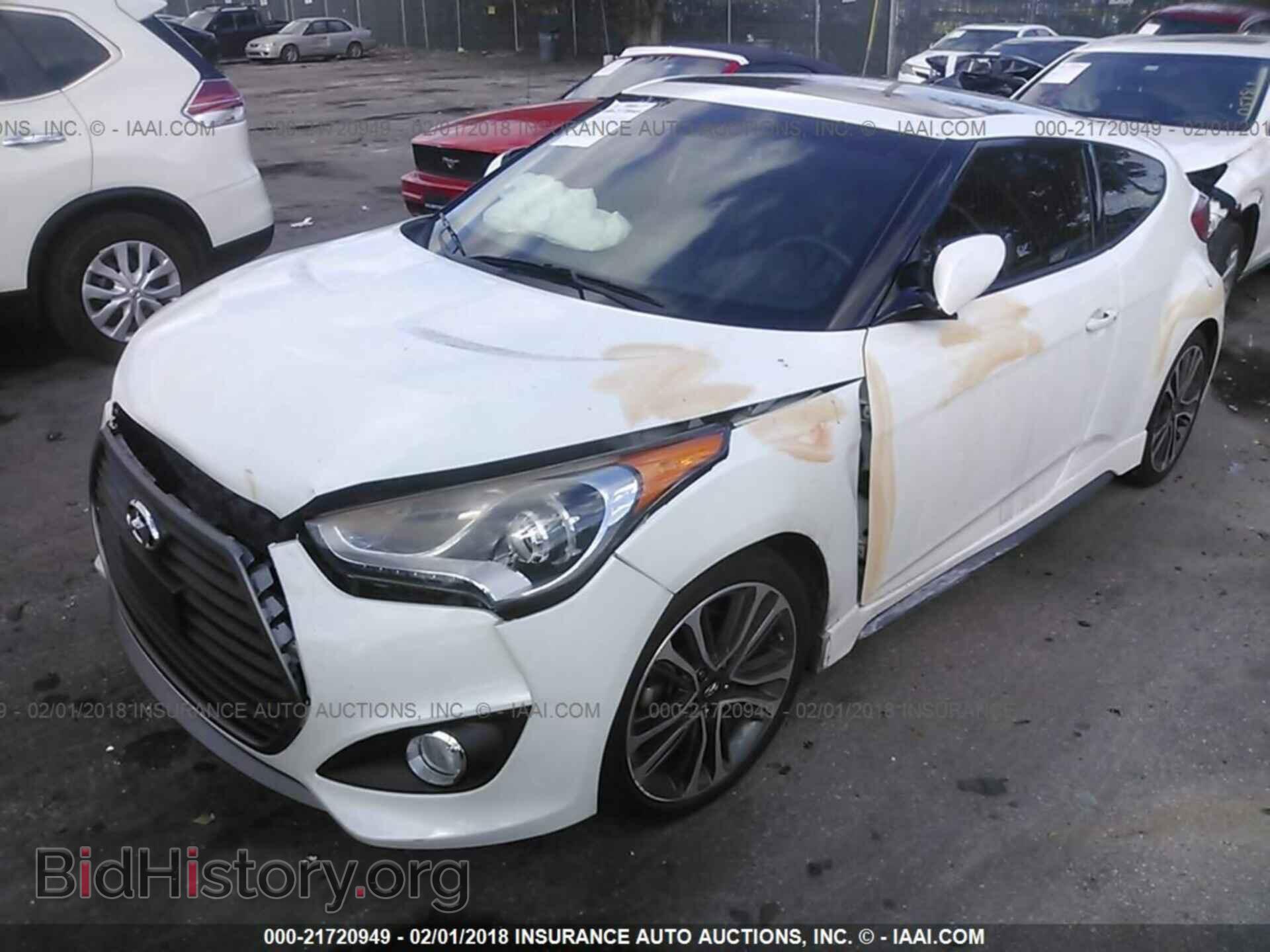 2016 Hyundai Veloster - VIN: KMHTC6AE2GU291925 - Фото 2