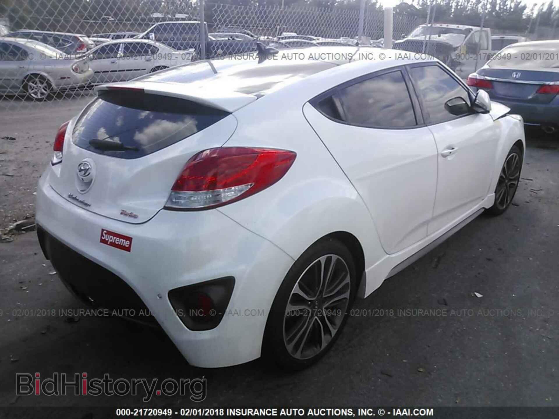 2016 Hyundai Veloster - VIN: KMHTC6AE2GU291925 - Фото 4