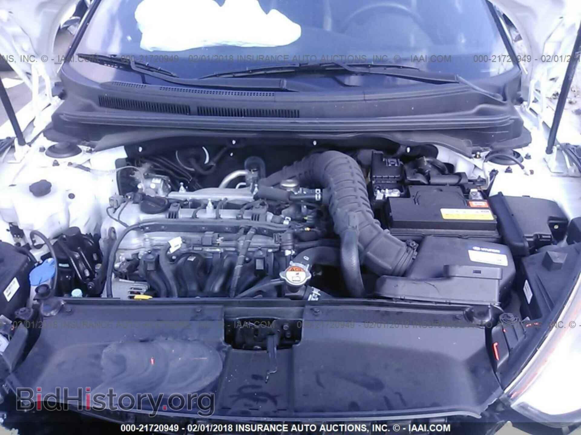 2016 Hyundai Veloster - VIN: KMHTC6AE2GU291925 - Фото 10