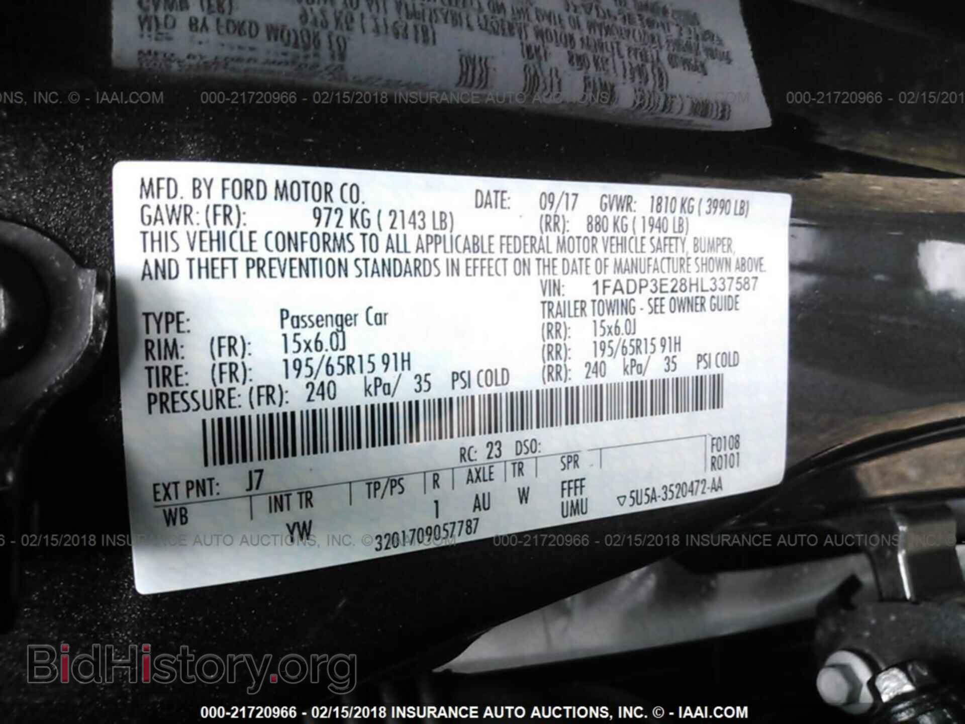 2017 Ford Focus - VIN: 1FADP3E28HL337587 - Photo 9