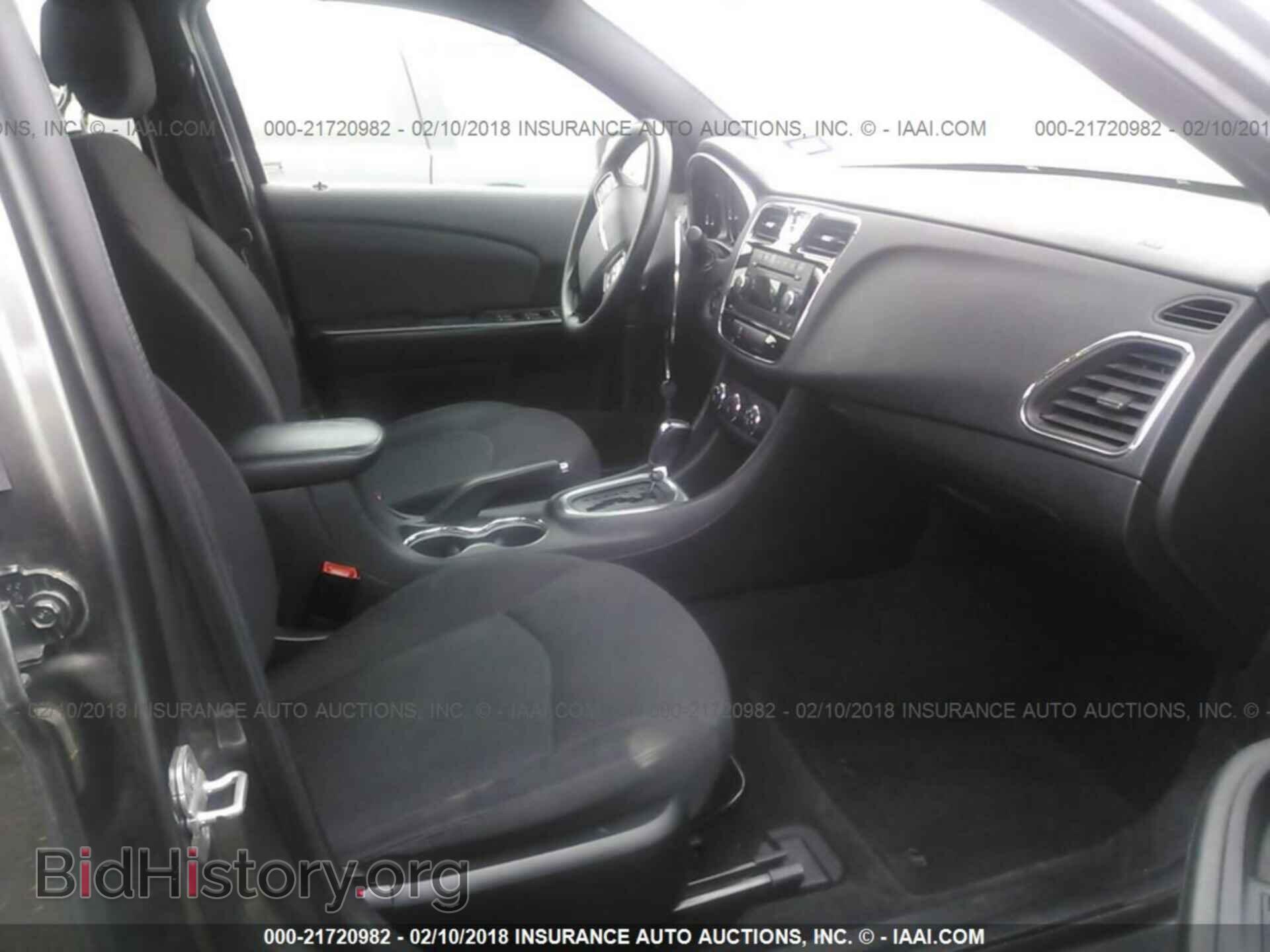 2012 Chrysler 200 - VIN: 1C3CCBAB9CN205361 - Фото 5
