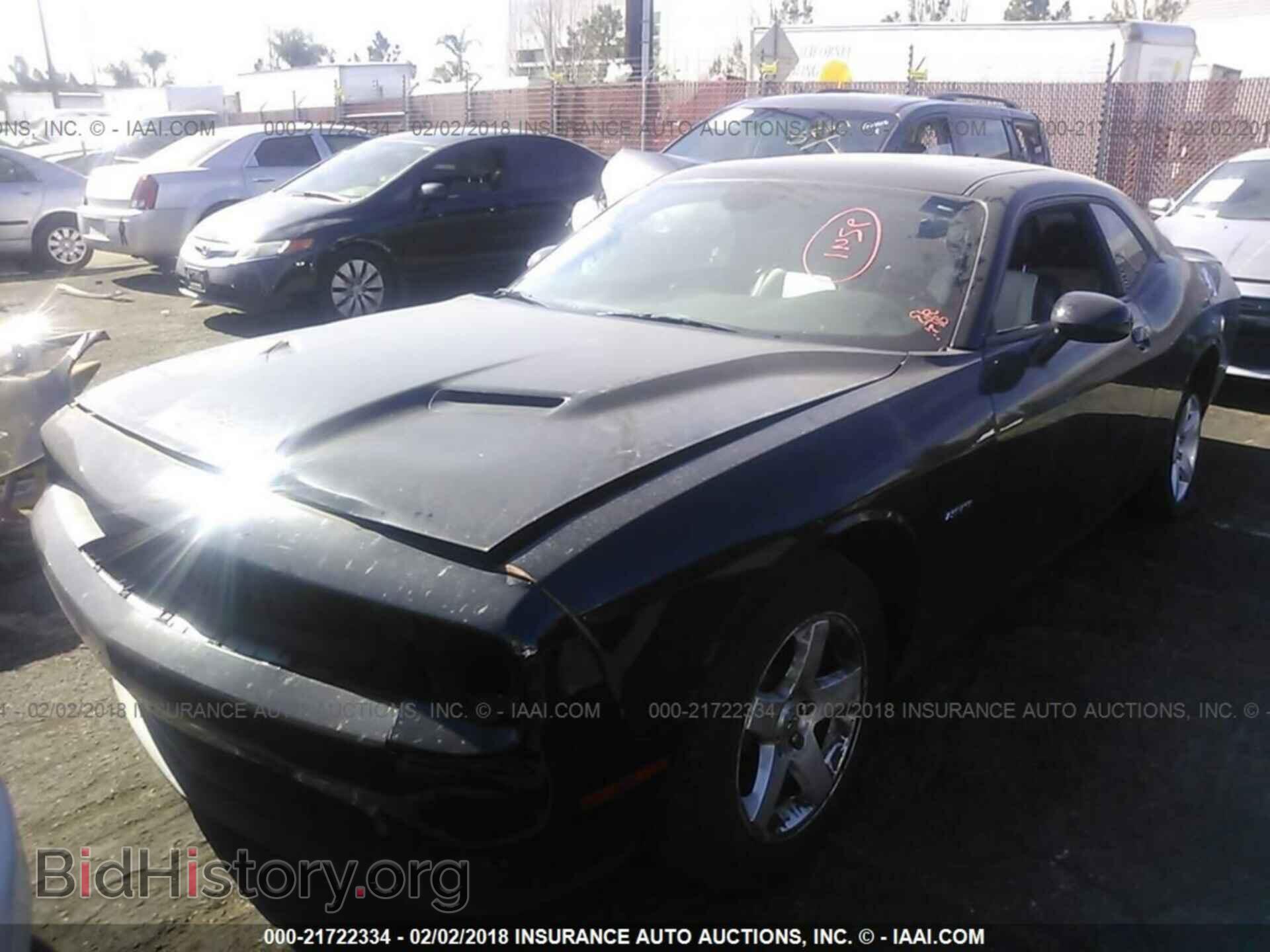 2015 Dodge Challenger - VIN: 2C3CDZBT9FH906007 - Photo 2