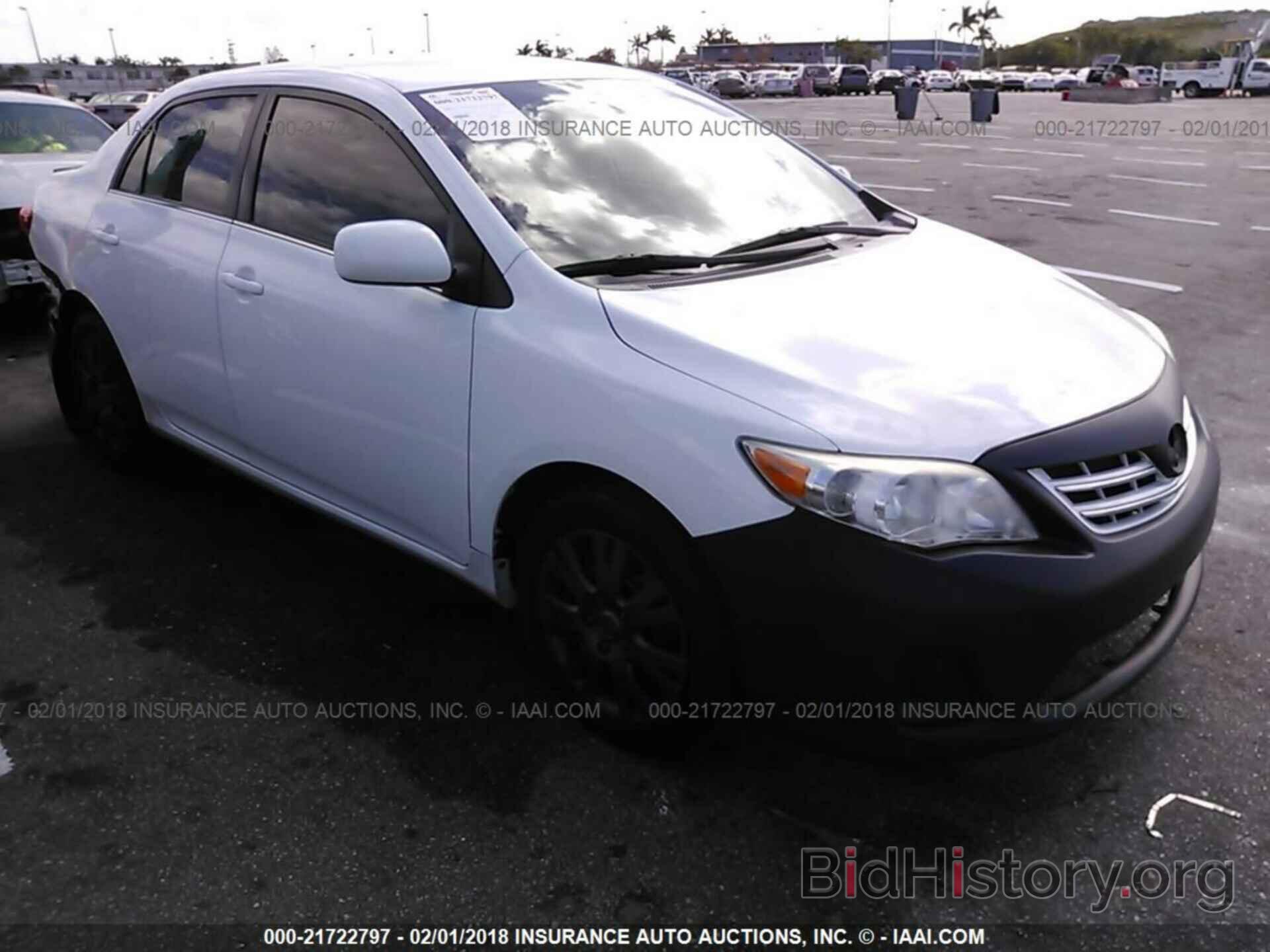 Photo 5YFBU4EE5DP120879 - Toyota Corolla 2013