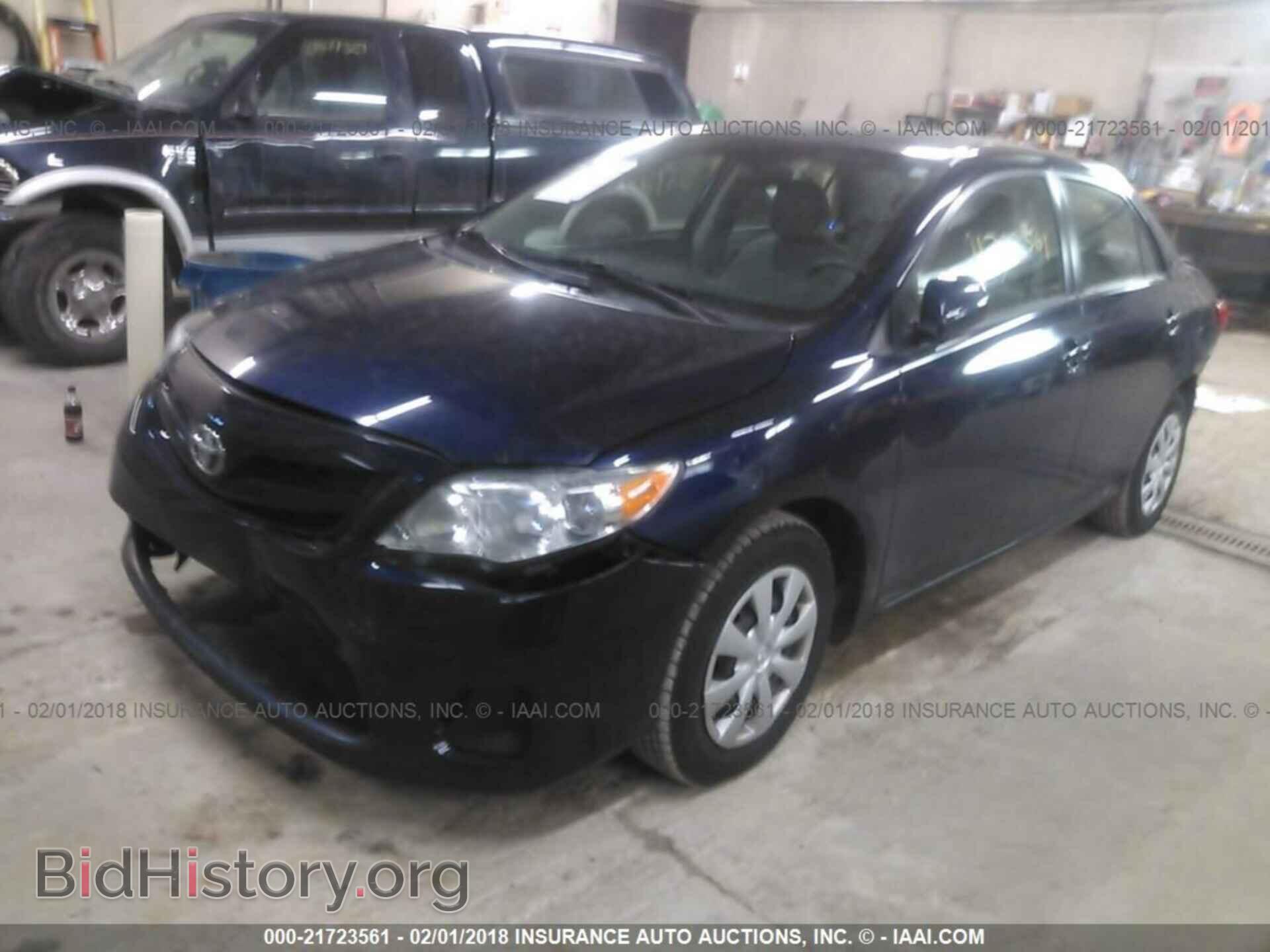 2011 Toyota Corolla - VIN: 2T1BU4EE3BC683099 - Photo 2