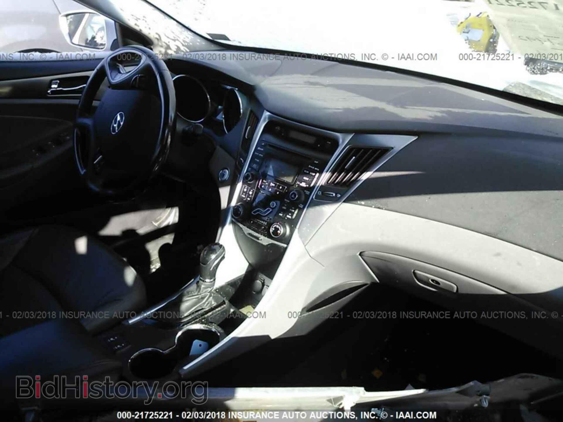 2012 Hyundai Sonata - VIN: KMHEC4A47CA021010 - Фото 5