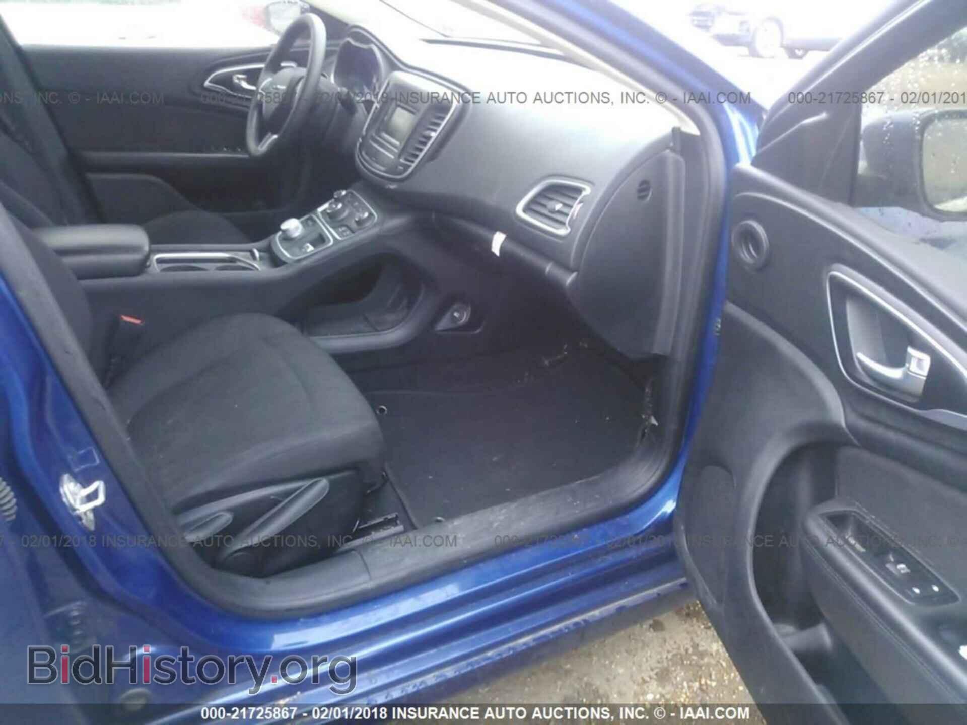 2016 Chrysler 200 - VIN: 1C3CCCAB1GN129033 - Photo 5