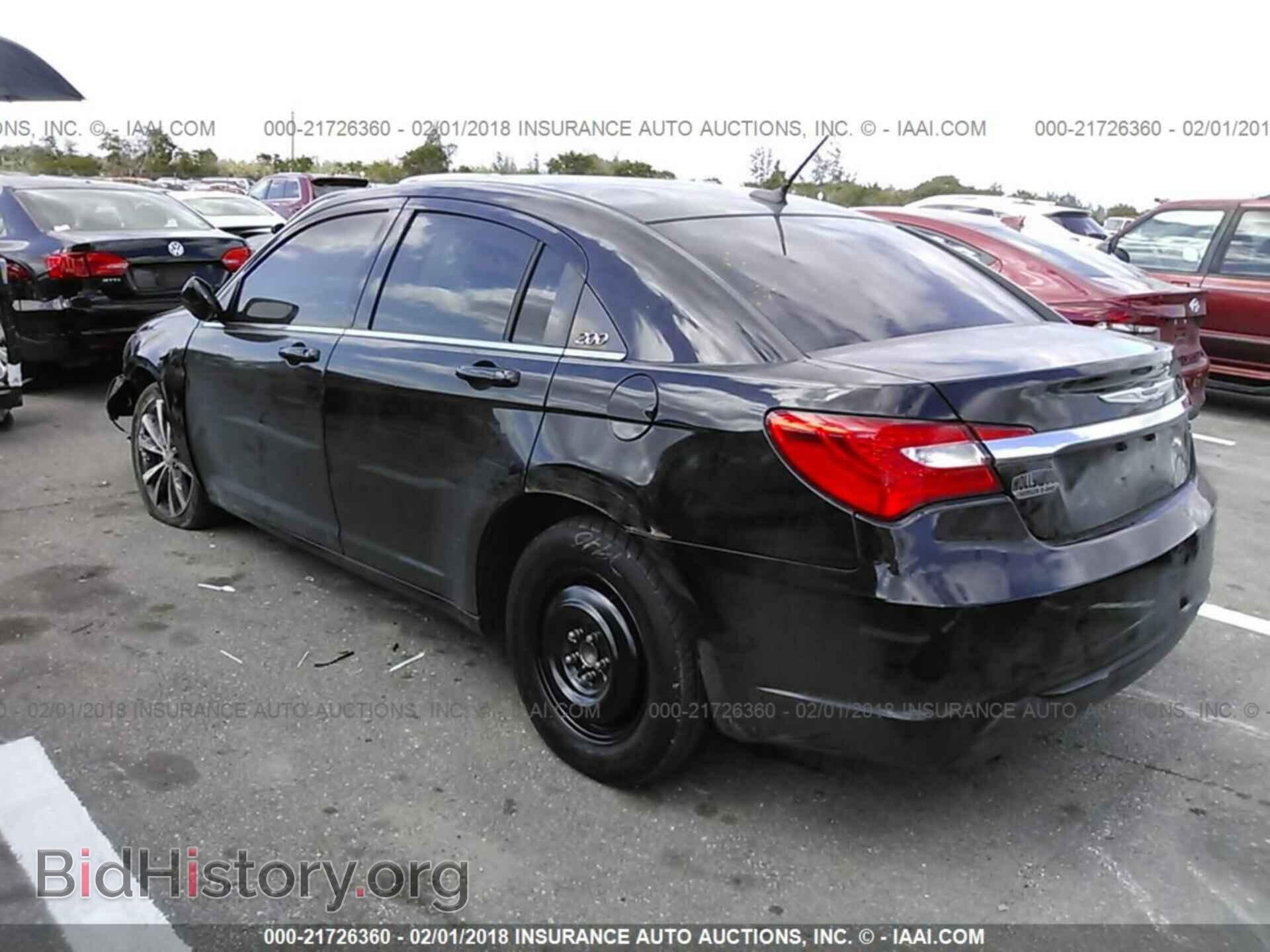 2014 Chrysler 200 - VIN: 1C3CCBBG2EN192126 - Фото 3