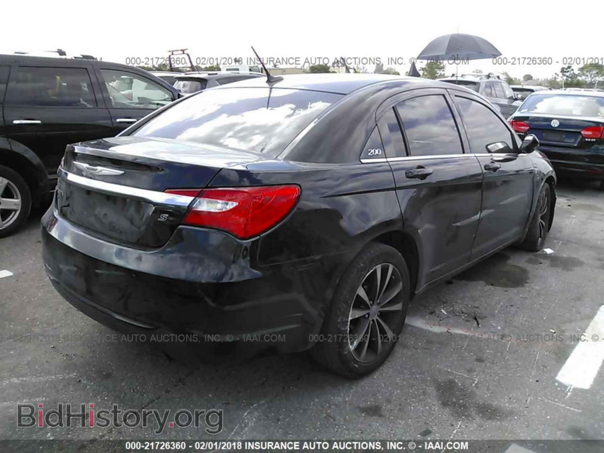 2014 Chrysler 200 - VIN: 1C3CCBBG2EN192126 - Фото 4