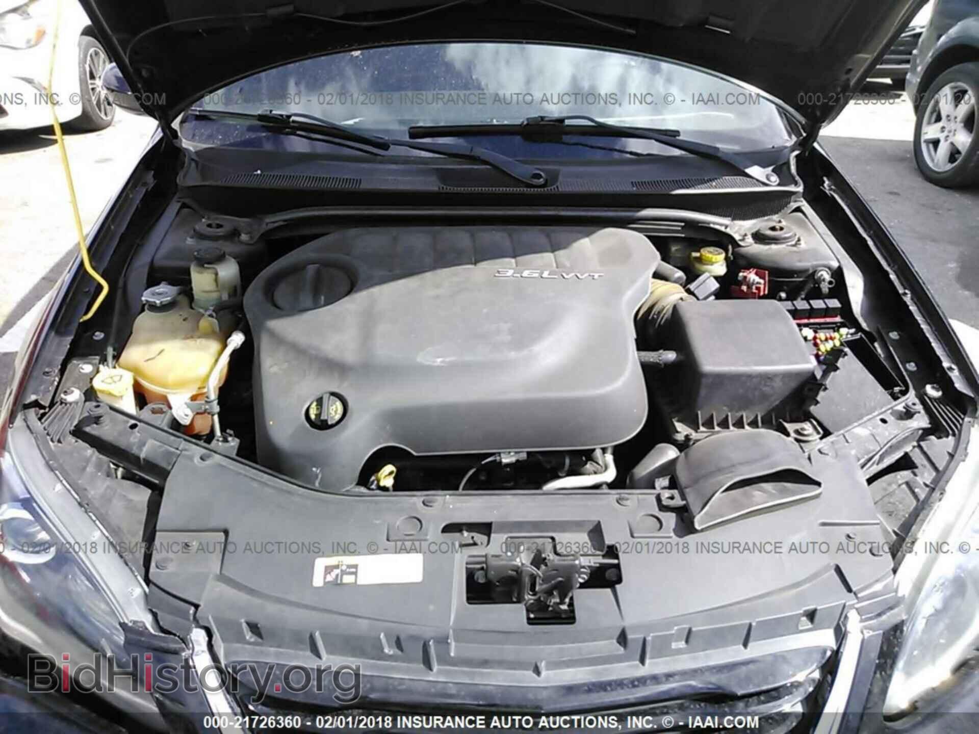 2014 Chrysler 200 - VIN: 1C3CCBBG2EN192126 - Фото 10