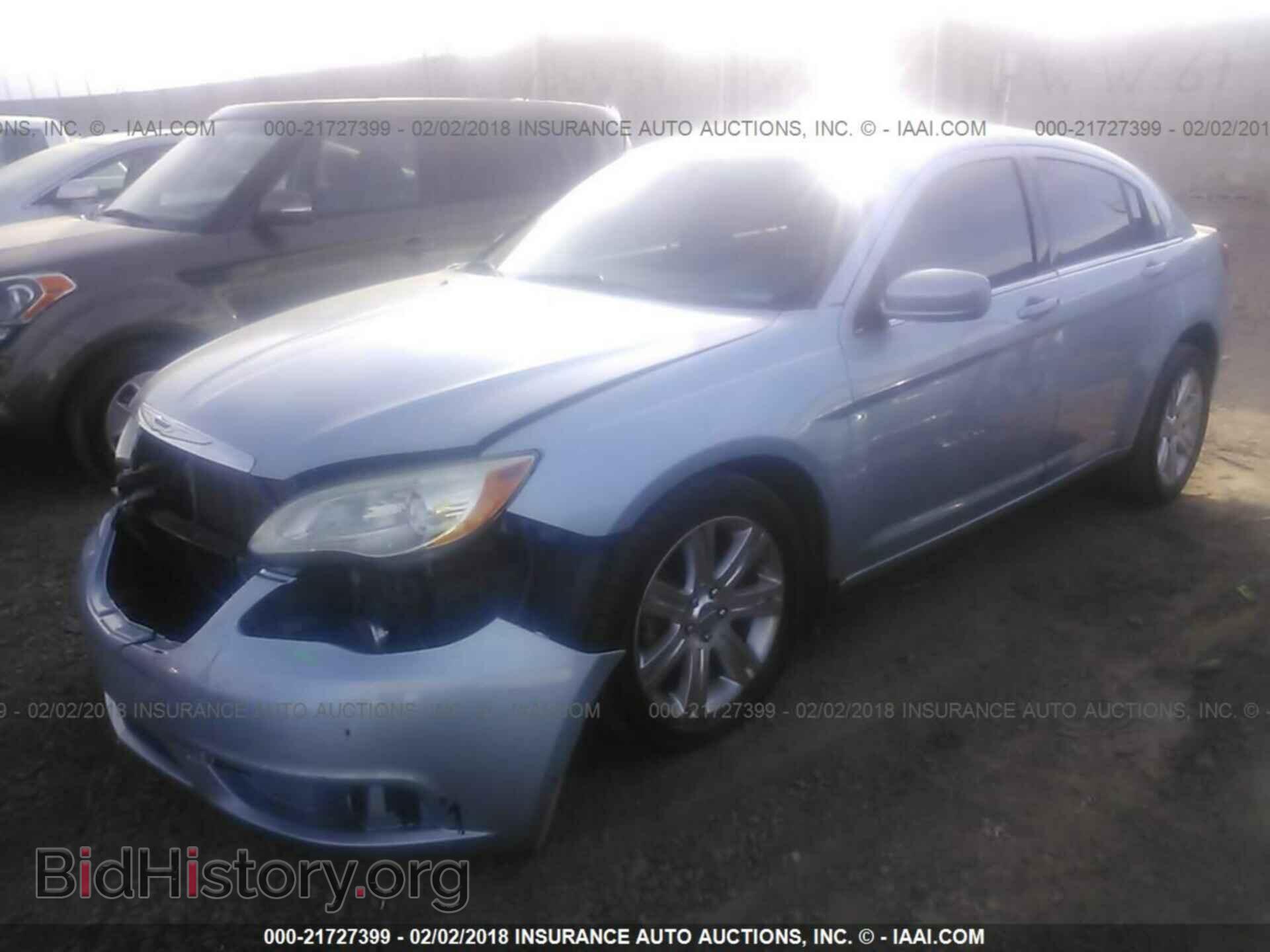 2012 Chrysler 200 - VIN: 1C3CCBBB6CN178232 - Фото 2