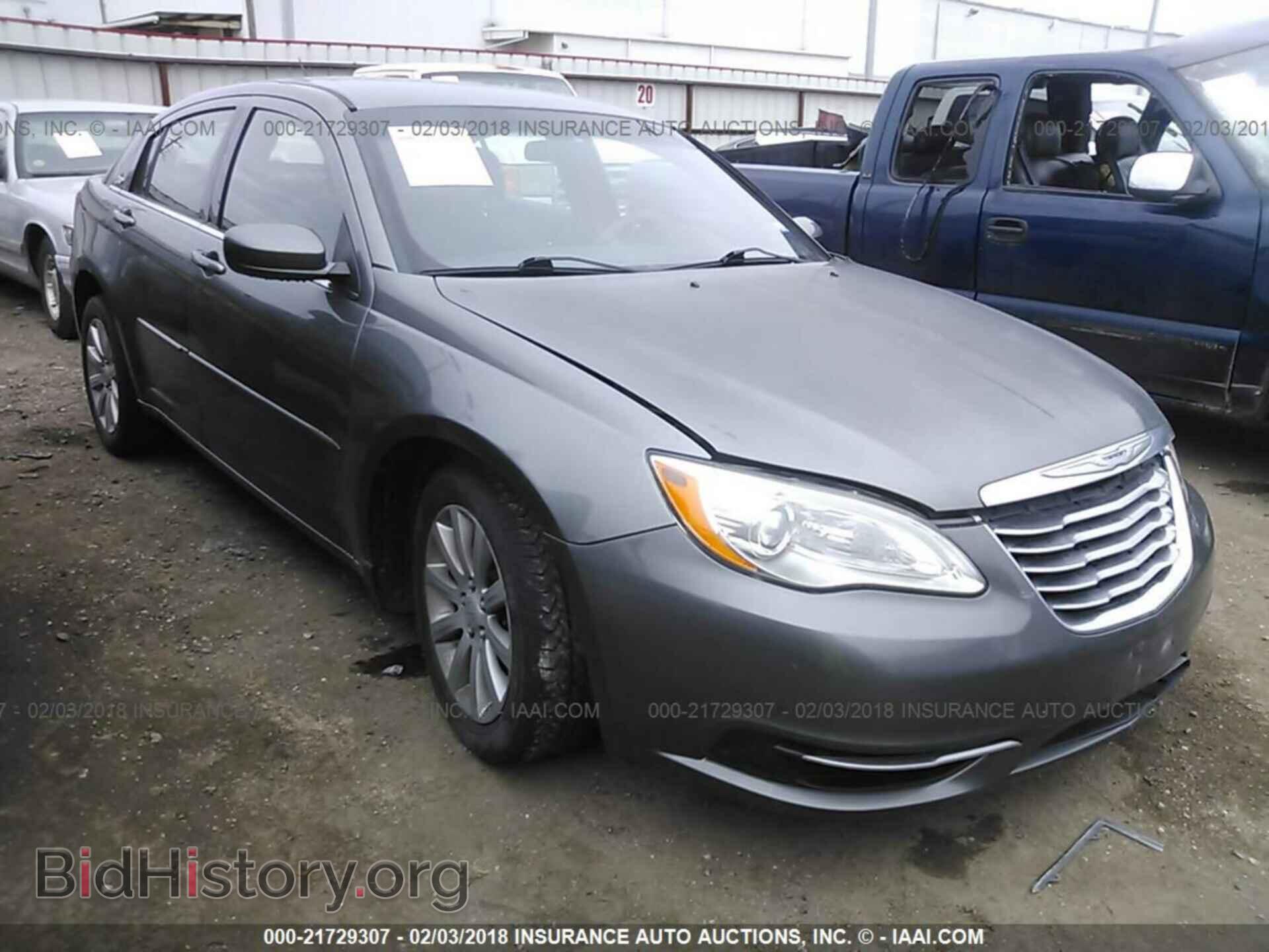 Фотография 1C3CCBBB0CN205070 - Chrysler 200 2012