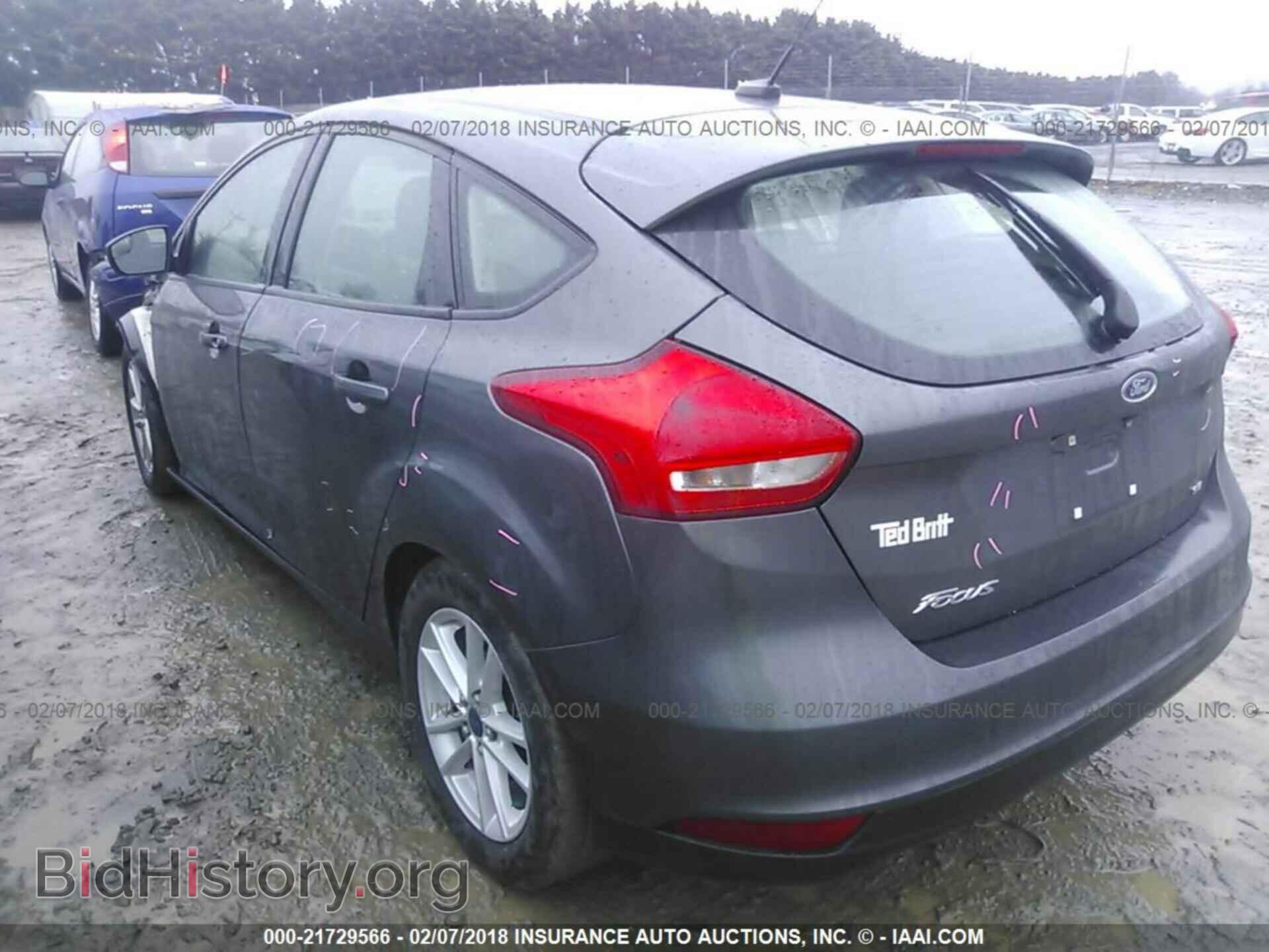 2015 Ford Focus - VIN: 1FADP3K27FL262513 - Photo 3