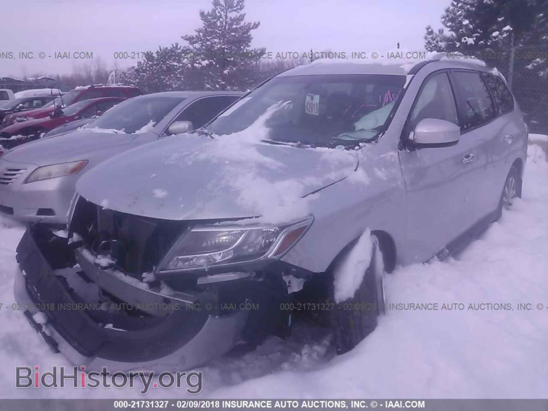 2016 Nissan Pathfinder - VIN: 5N1AR2MM8GC658933 - Фото 2