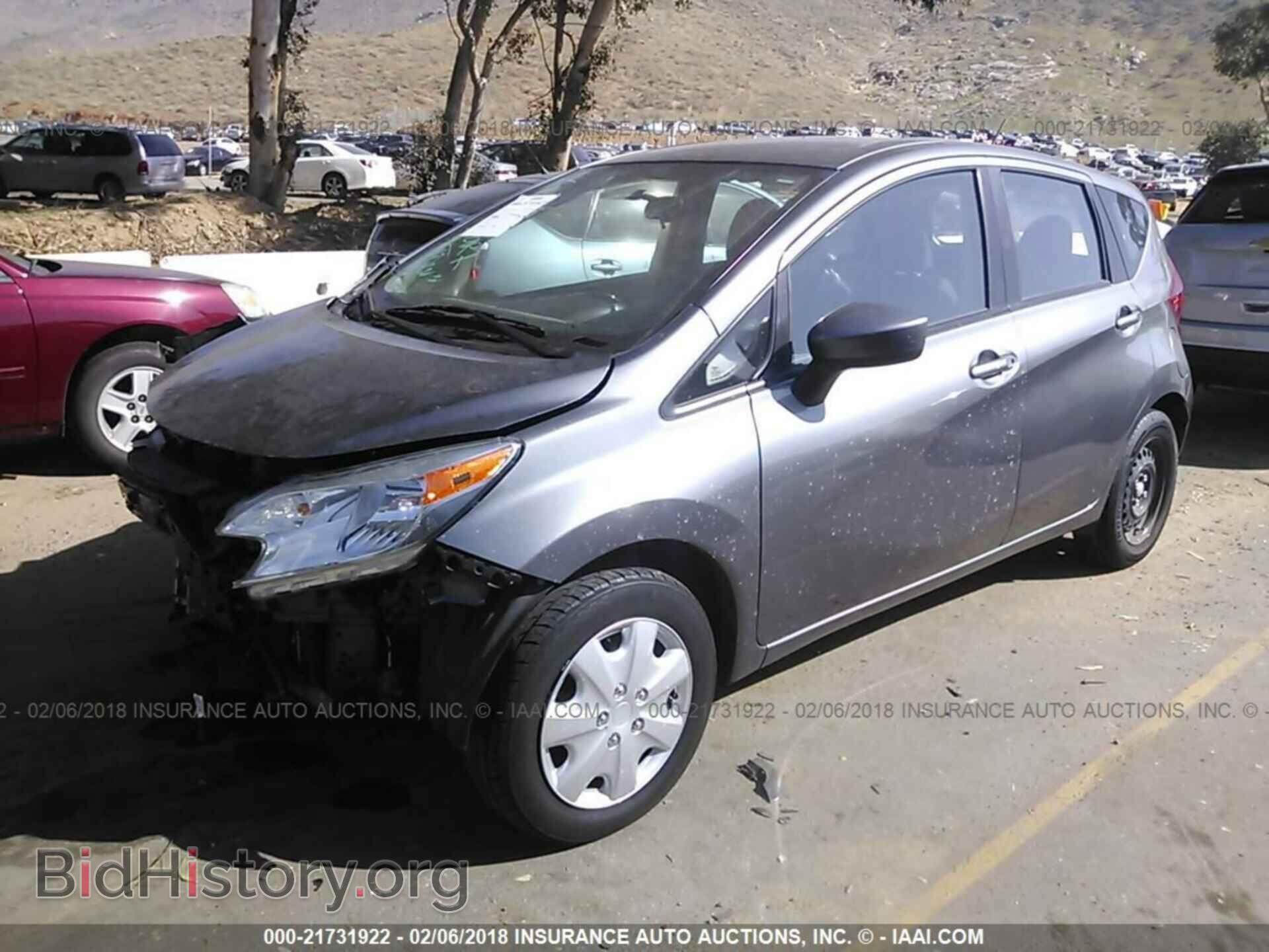 2016 Nissan Versa note - VIN: 3N1CE2CP1GL367055 - Фото 2