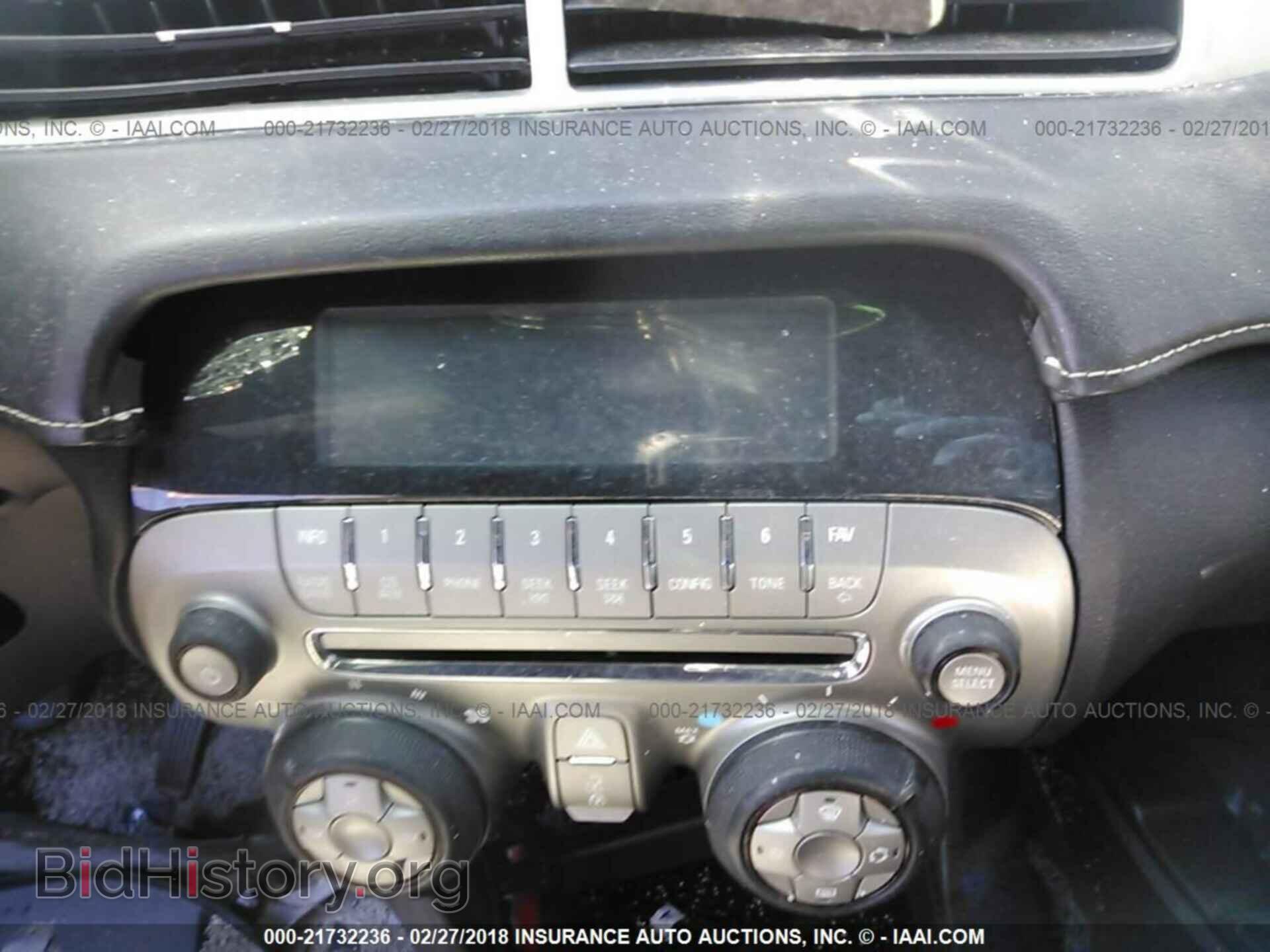 2015 Chevrolet Camaro - VIN: 2G1FB1E3XF9264721 - Photo 6