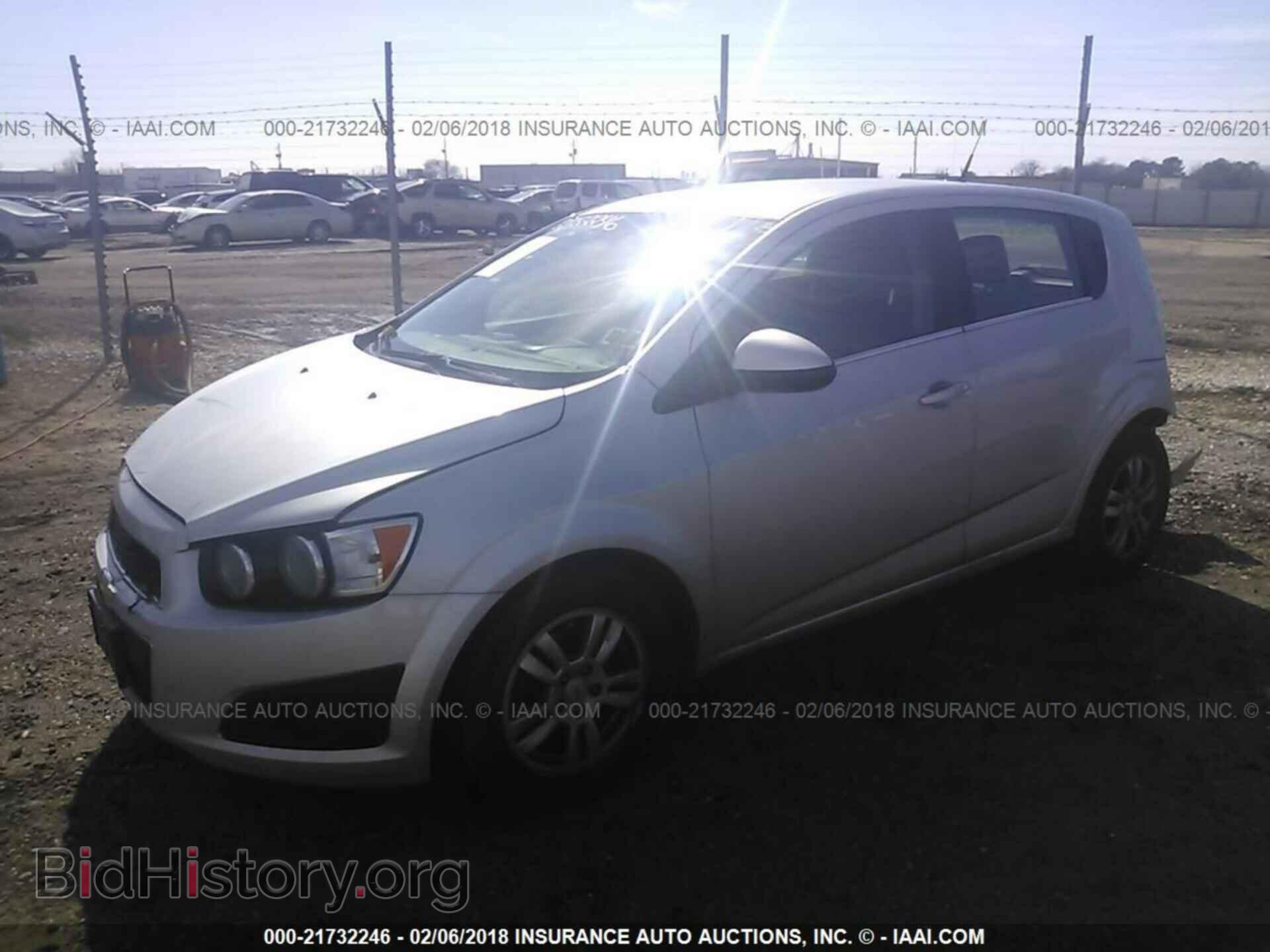 2012 Chevrolet Sonic - VIN: 1G1JC6SH7C4154955 - Фото 2