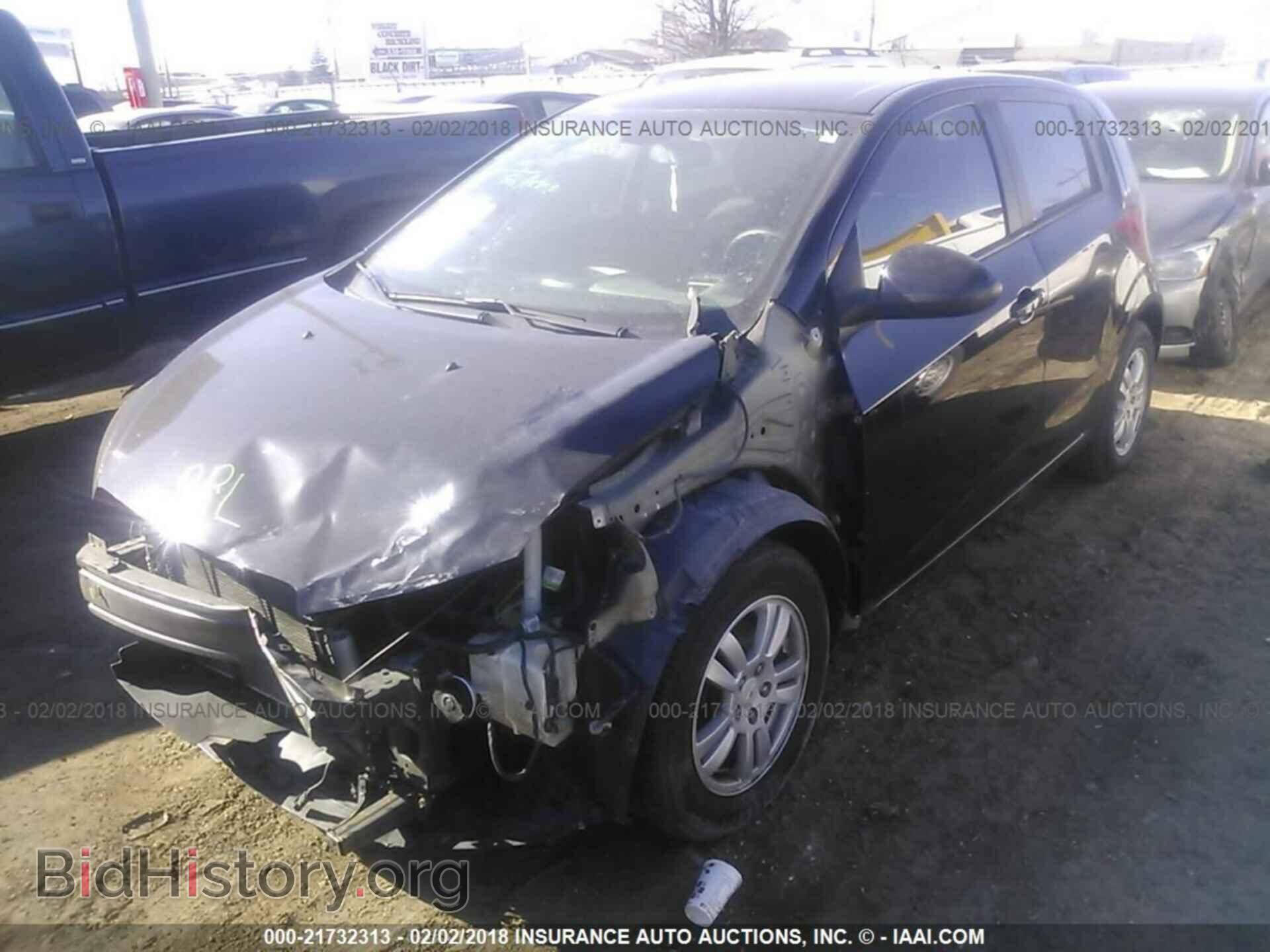 2012 Chevrolet Sonic - VIN: 1G1JA6SH1C4101626 - Фото 2