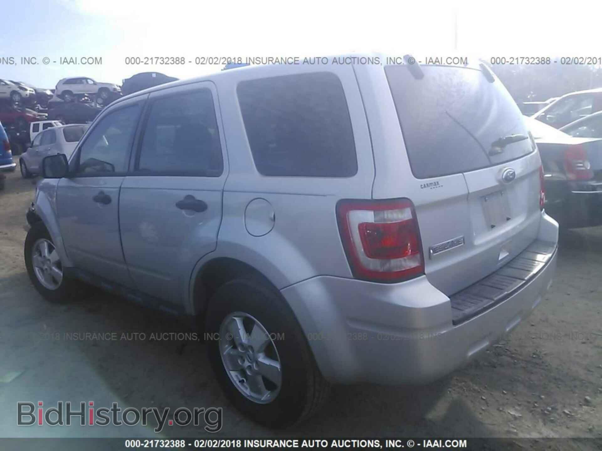 2012 Ford Escape - VIN: 1FMCU0C74CKB09852 - Photo 3