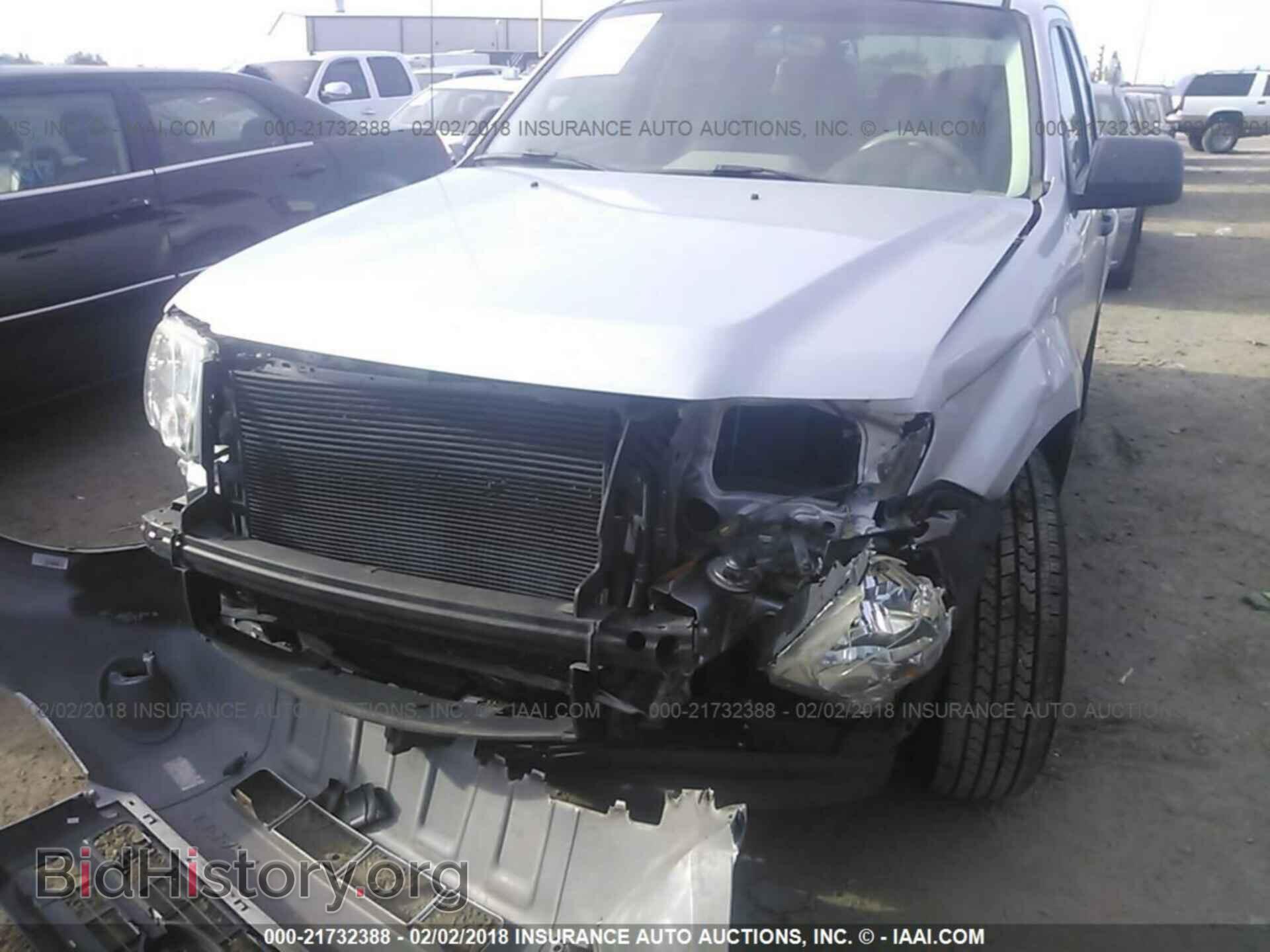 2012 Ford Escape - VIN: 1FMCU0C74CKB09852 - Photo 6