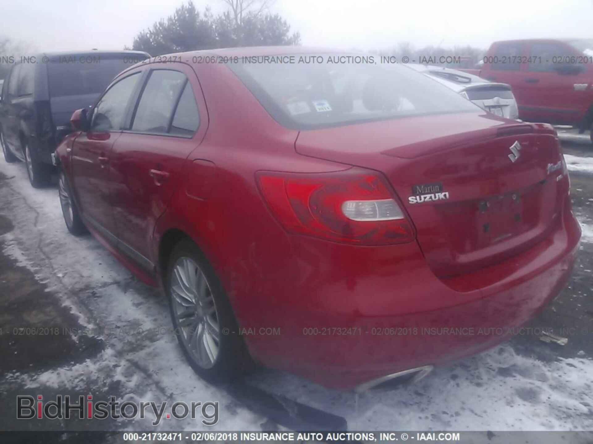 2011 Suzuki Kizashi - VIN: JS2RF9A87B6110743 - Photo 3