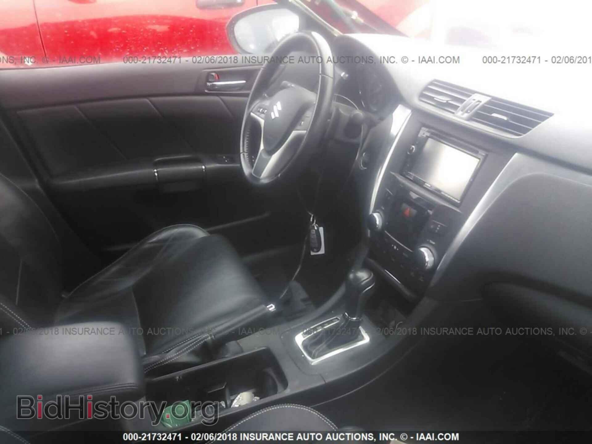 2011 Suzuki Kizashi - VIN: JS2RF9A87B6110743 - Photo 5