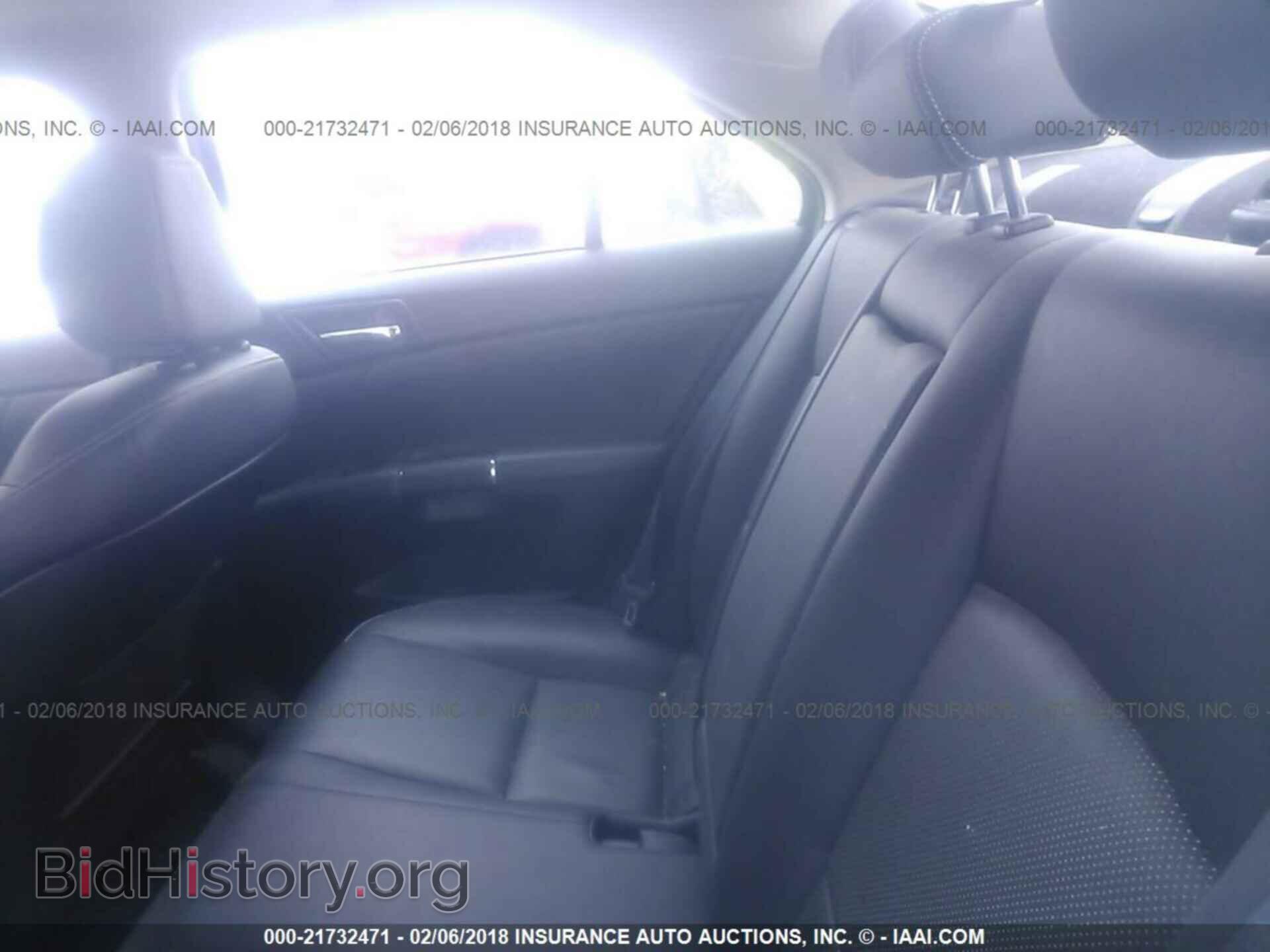 2011 Suzuki Kizashi - VIN: JS2RF9A87B6110743 - Photo 8