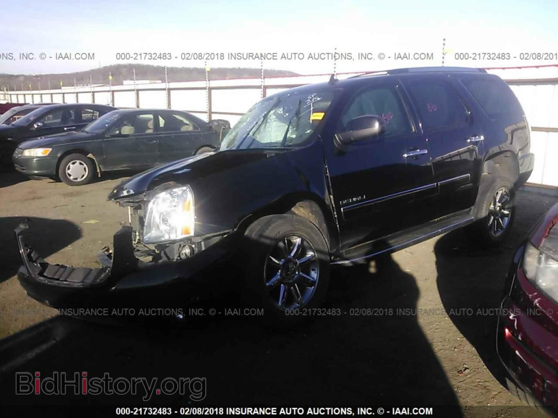 2014 Gmc Yukon - VIN: 1GKS2EEF2ER146355 - Фото 2
